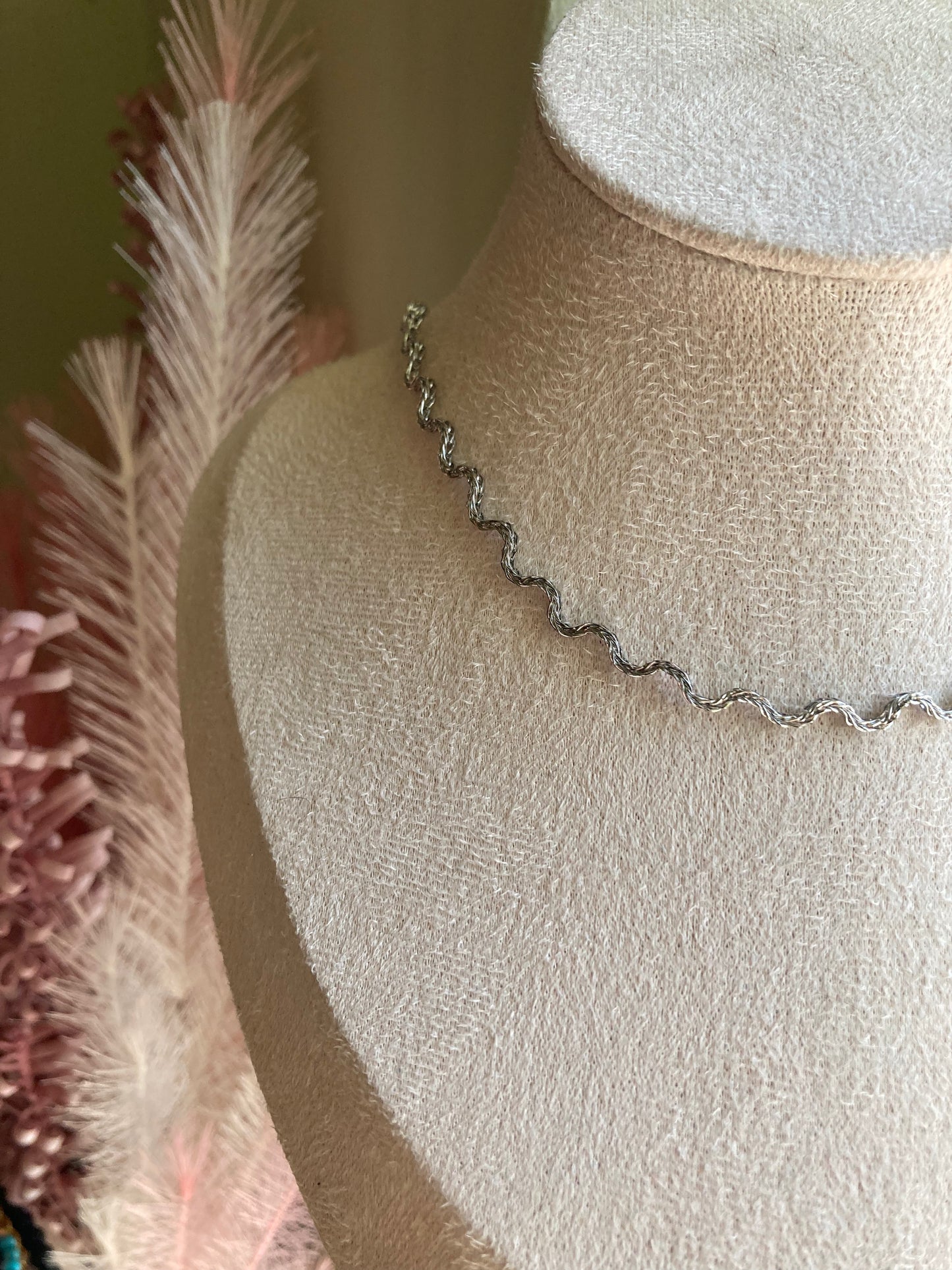 Collana Sway
