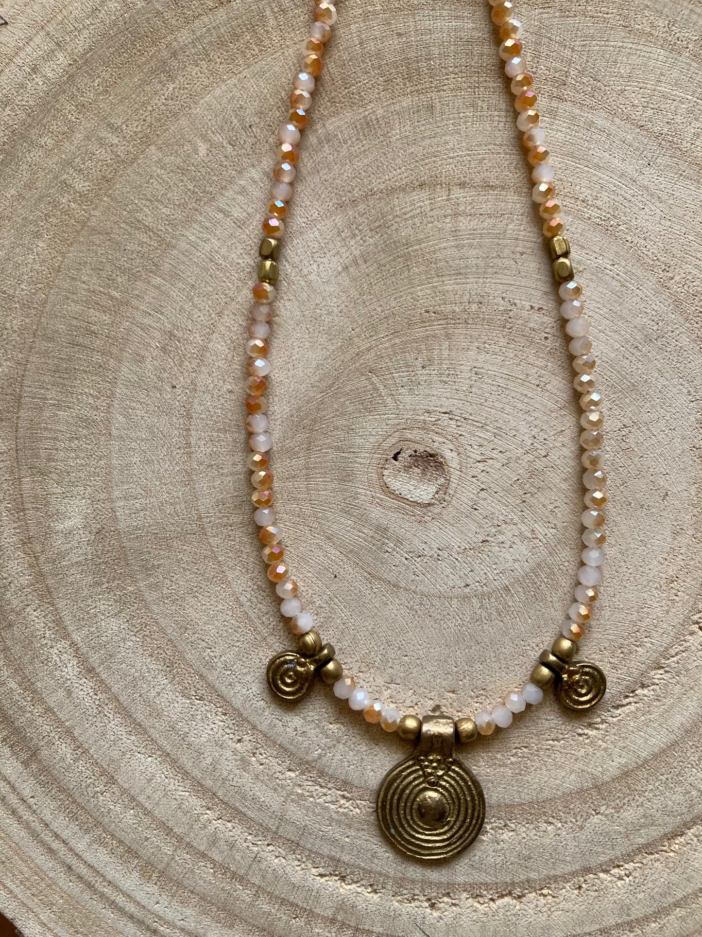 Collanine in stile etnico con pendenti