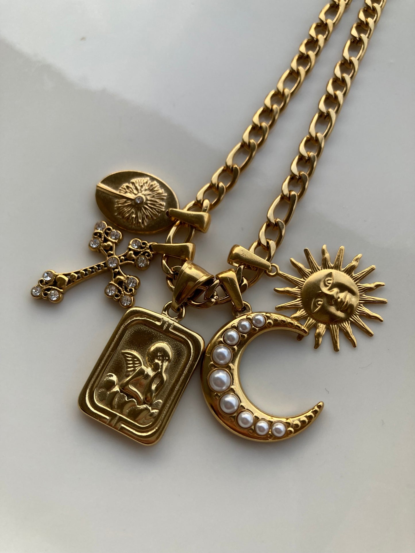Collana Figaro 5 Pendenti, Ciondolo Centrale Medaglia Angelo