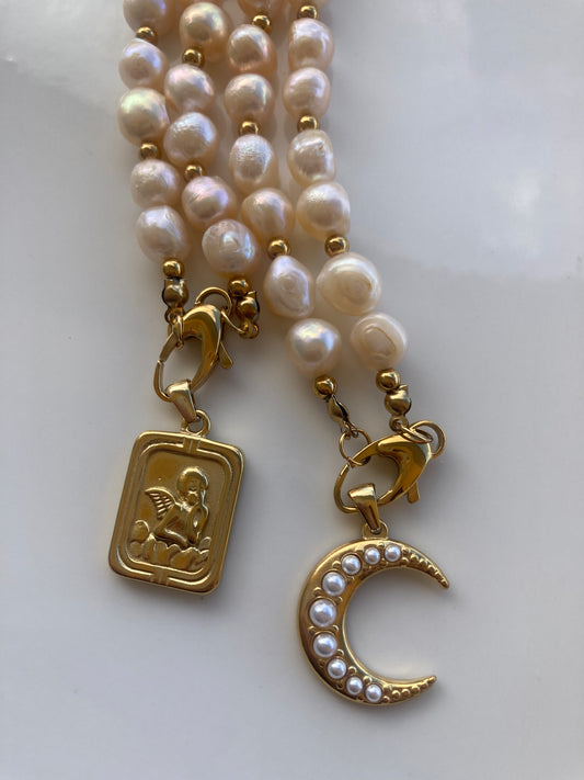 Collana Girocollo Perle di Fiume e Pendente in Acciaio