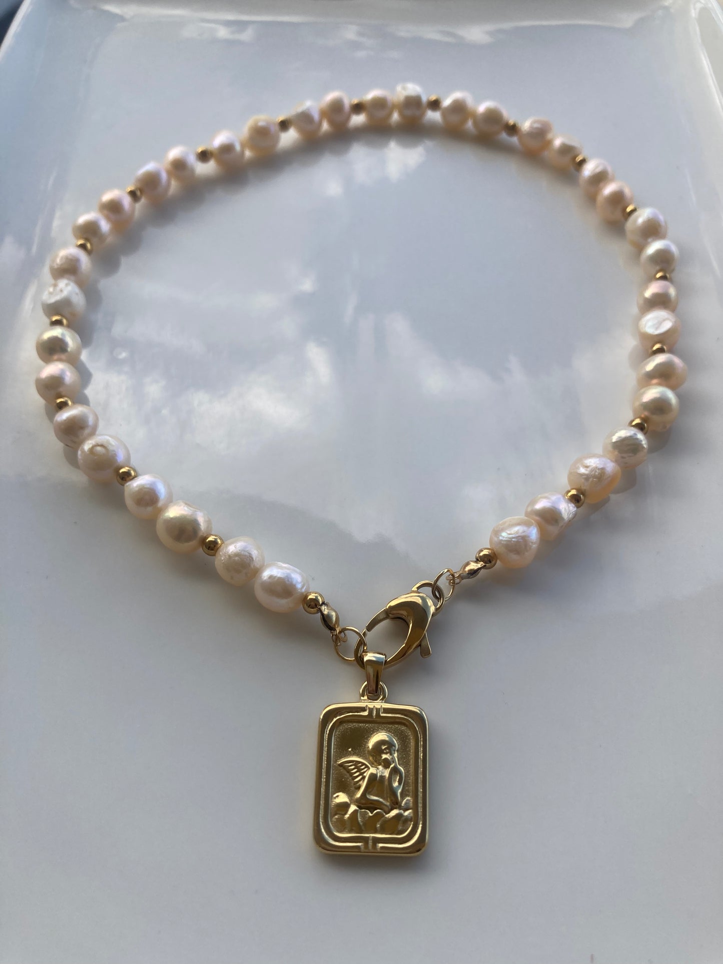 Collana Girocollo Perle di Fiume e Pendente in Acciaio