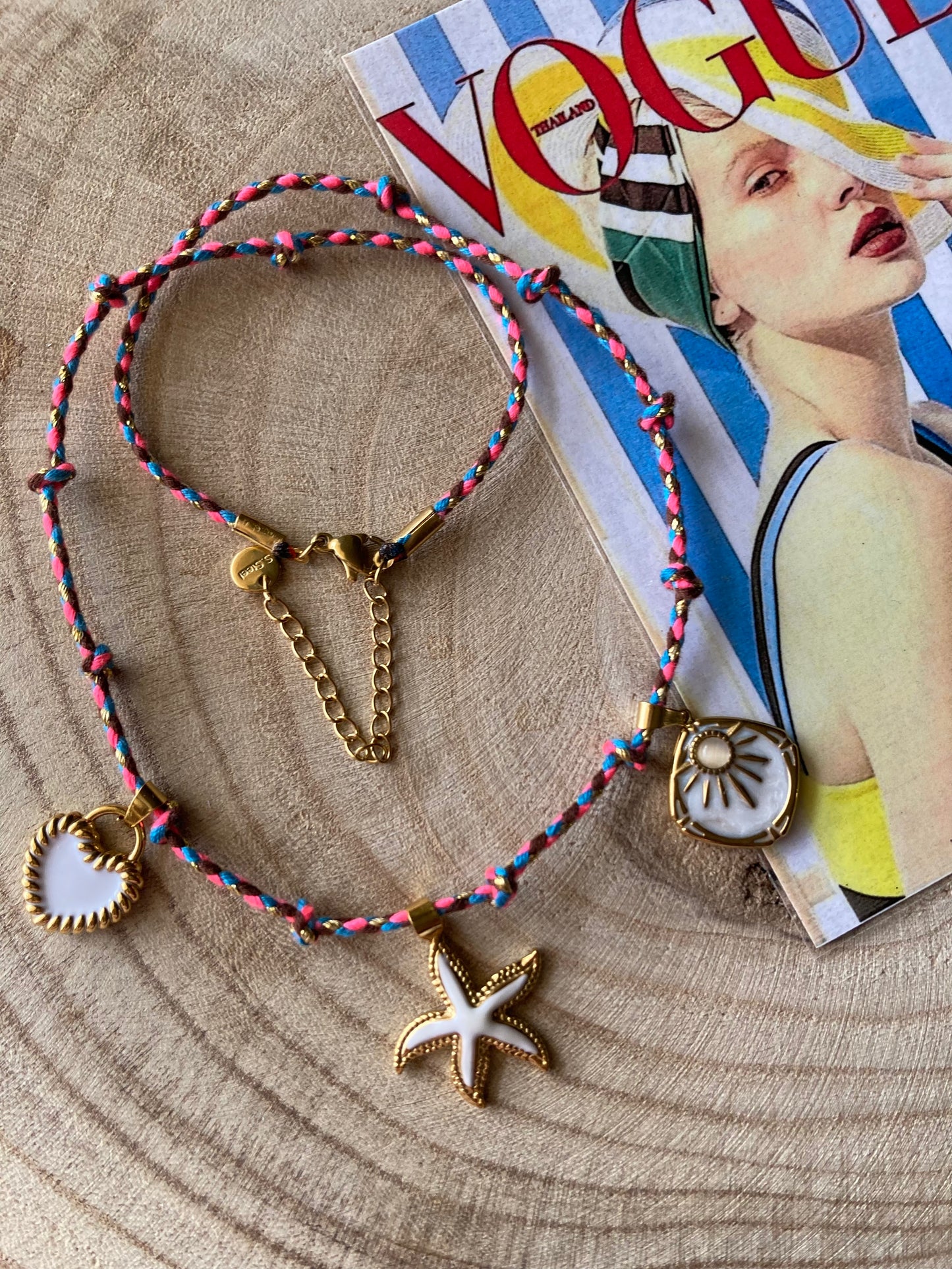 Collanina Kora cordino fuxia 3 pendenti