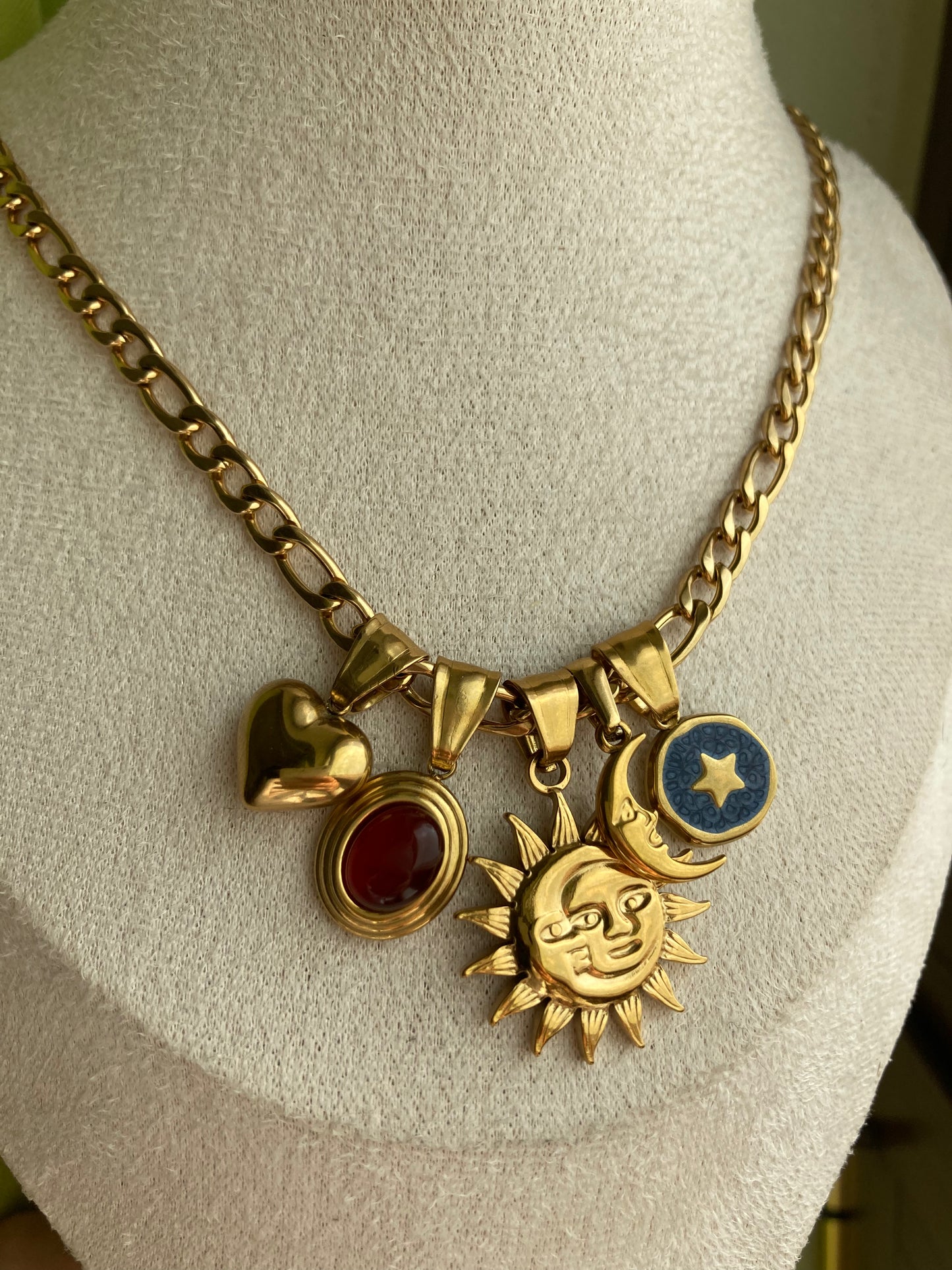 Collana Figaro 5 Pendenti, Centrale SoleLuna