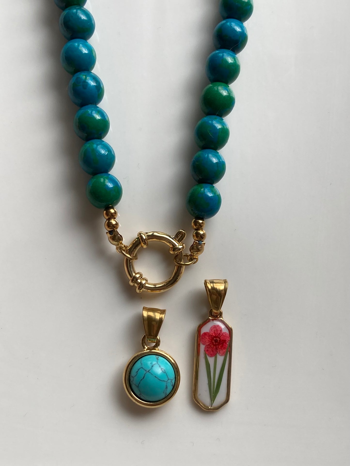 Collana Girocollo Ottanio con Sfumature Verdi