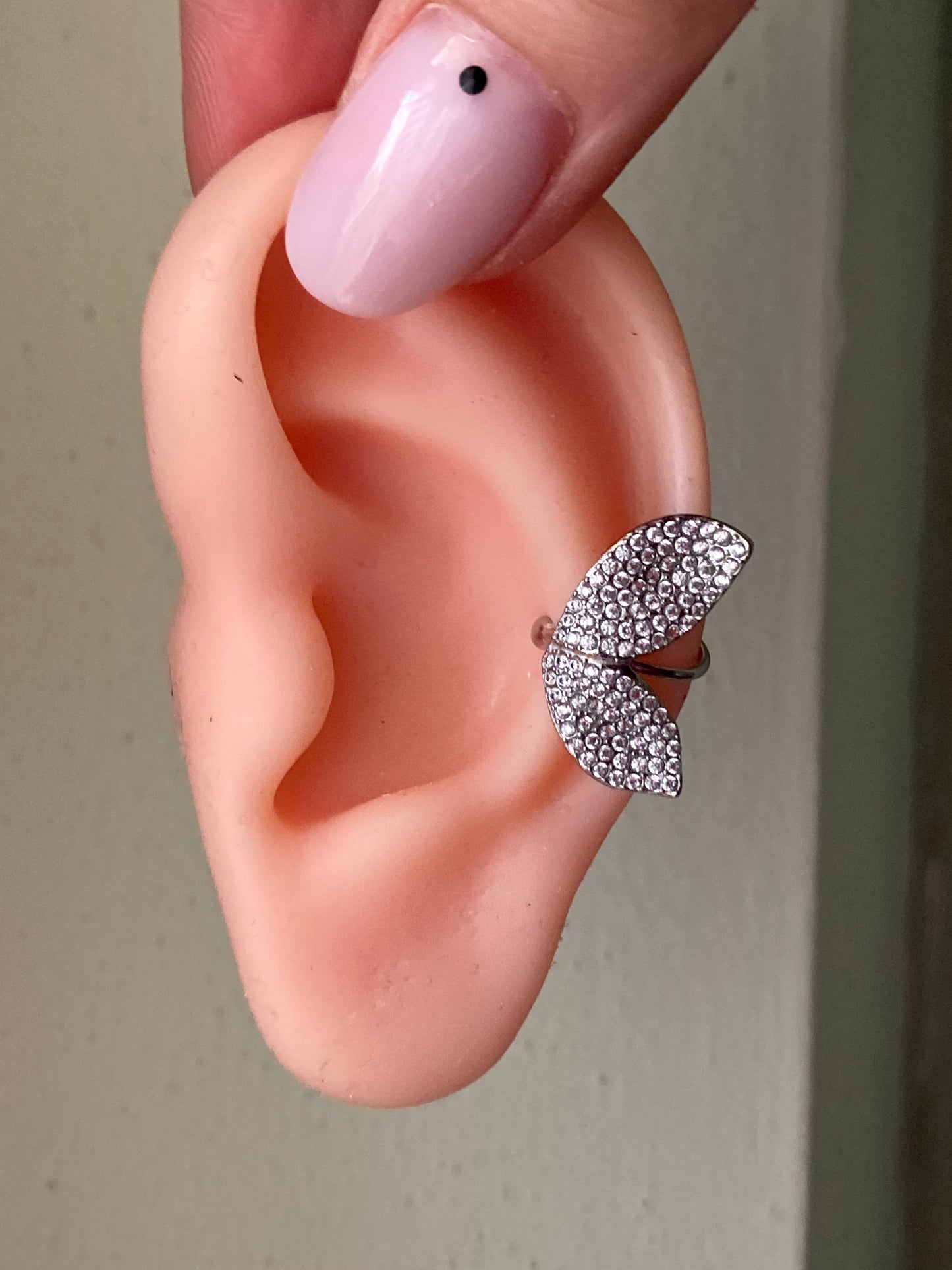 Flutter Glow Earcuff