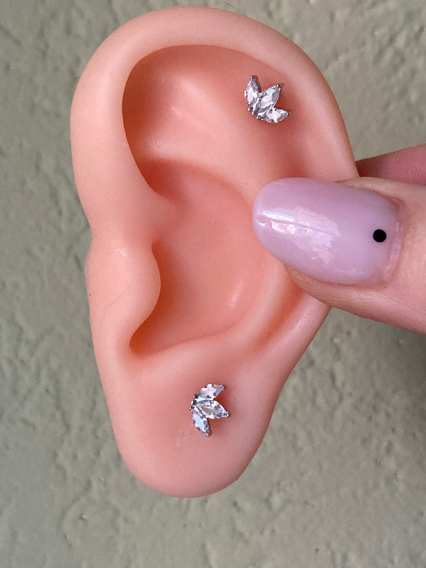 Orecchino Piercing Loto