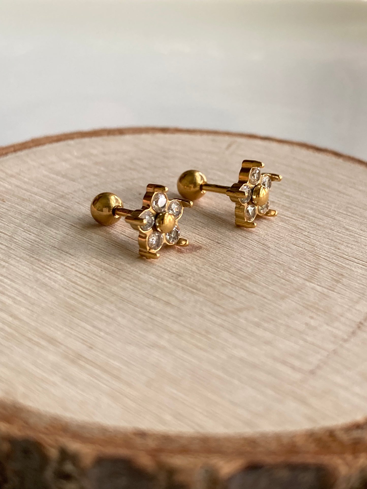 Orecchino Piercing Fiore Gold