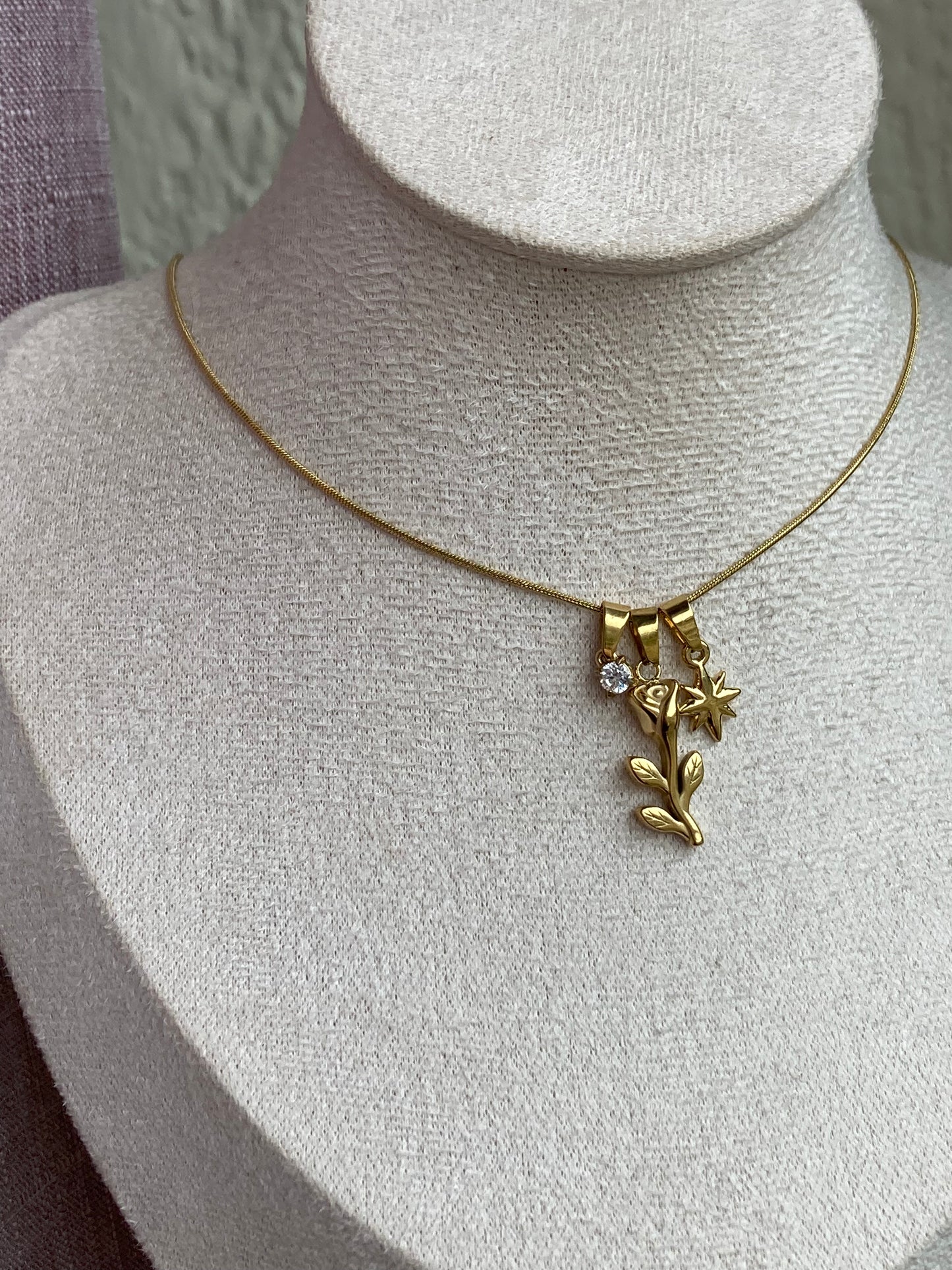 Collana Vega
