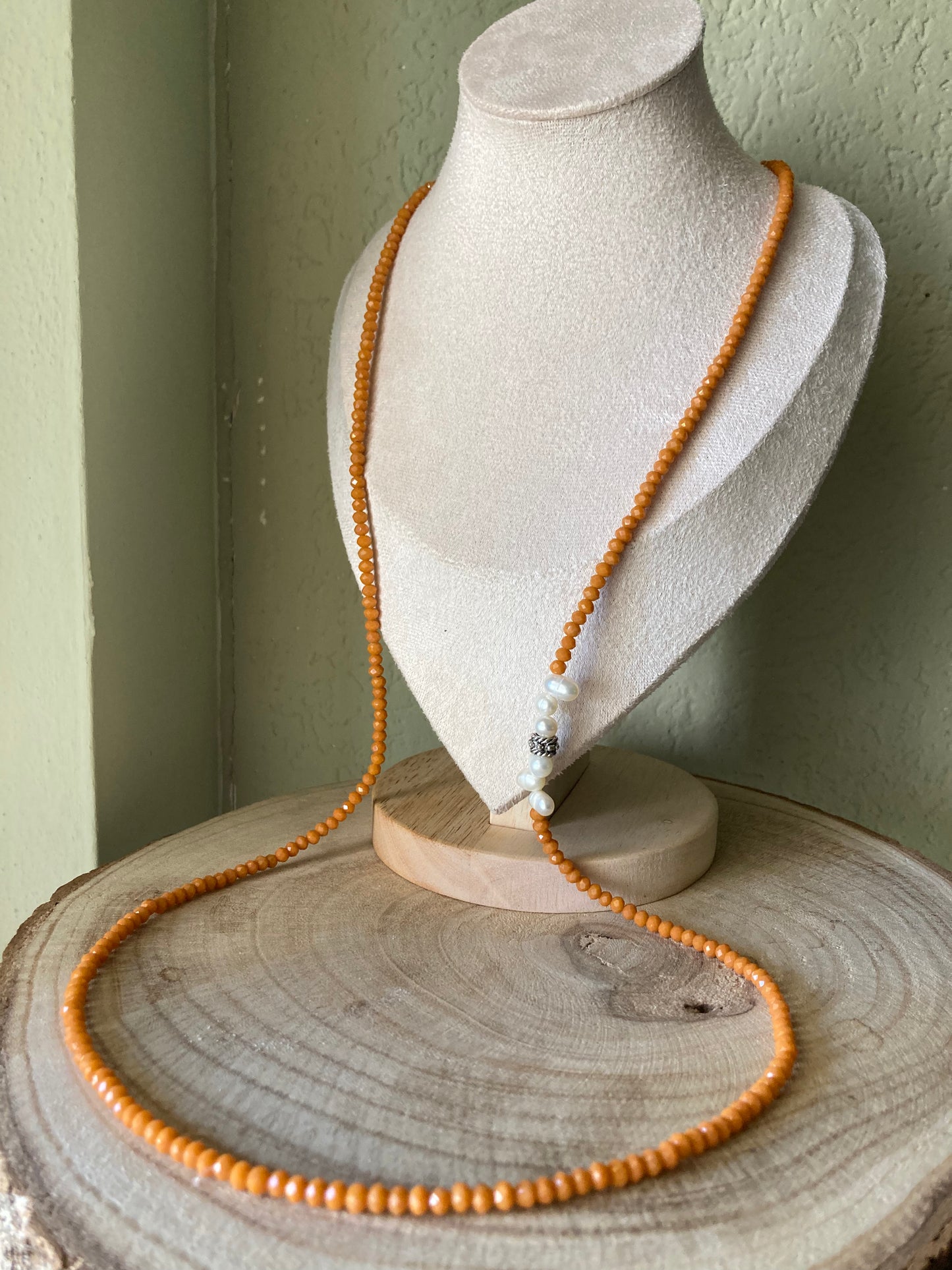 Collana Lunga Con Cristalli e Perle