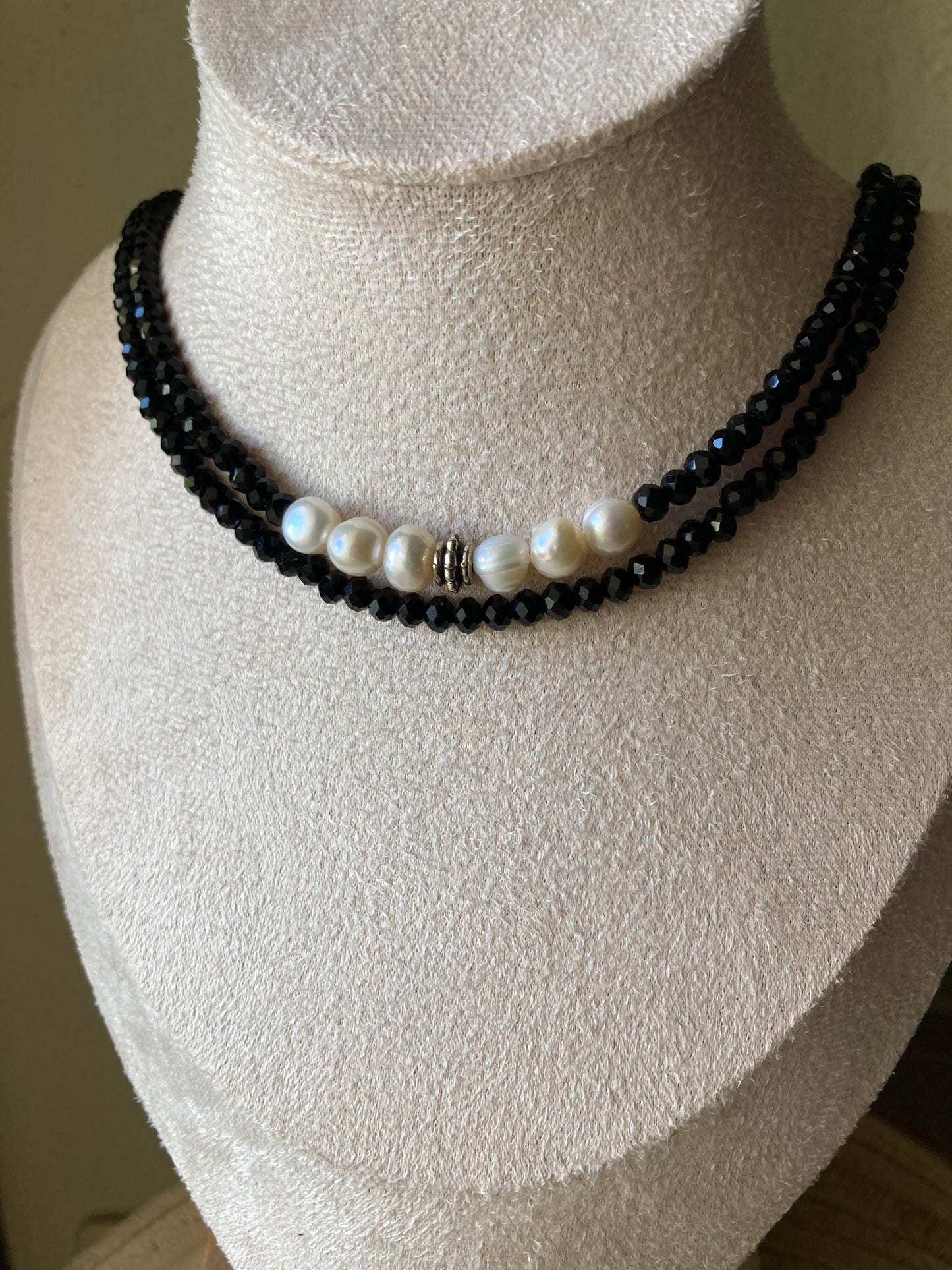 Collana Lunga Con Cristalli e Perle