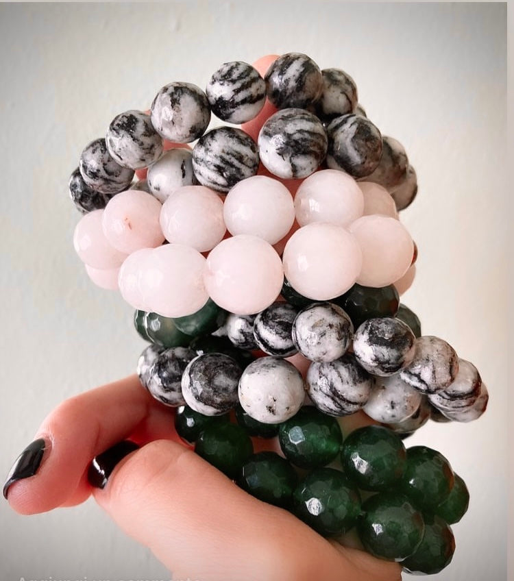 Bracciale con elastico e pietre dure