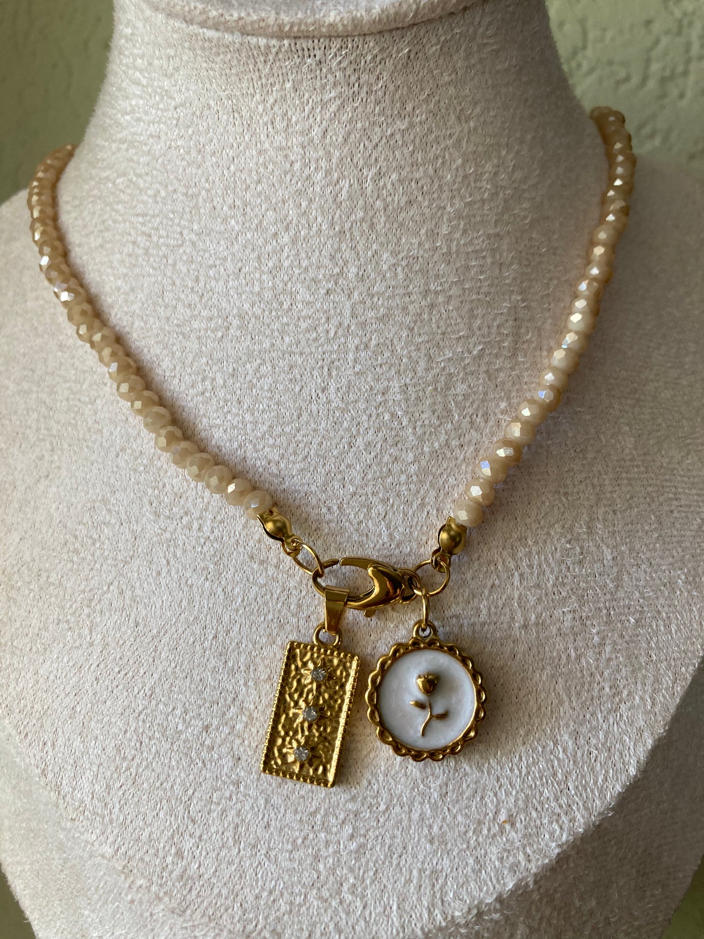 Collana Cristalli Crema 2 Pendenti