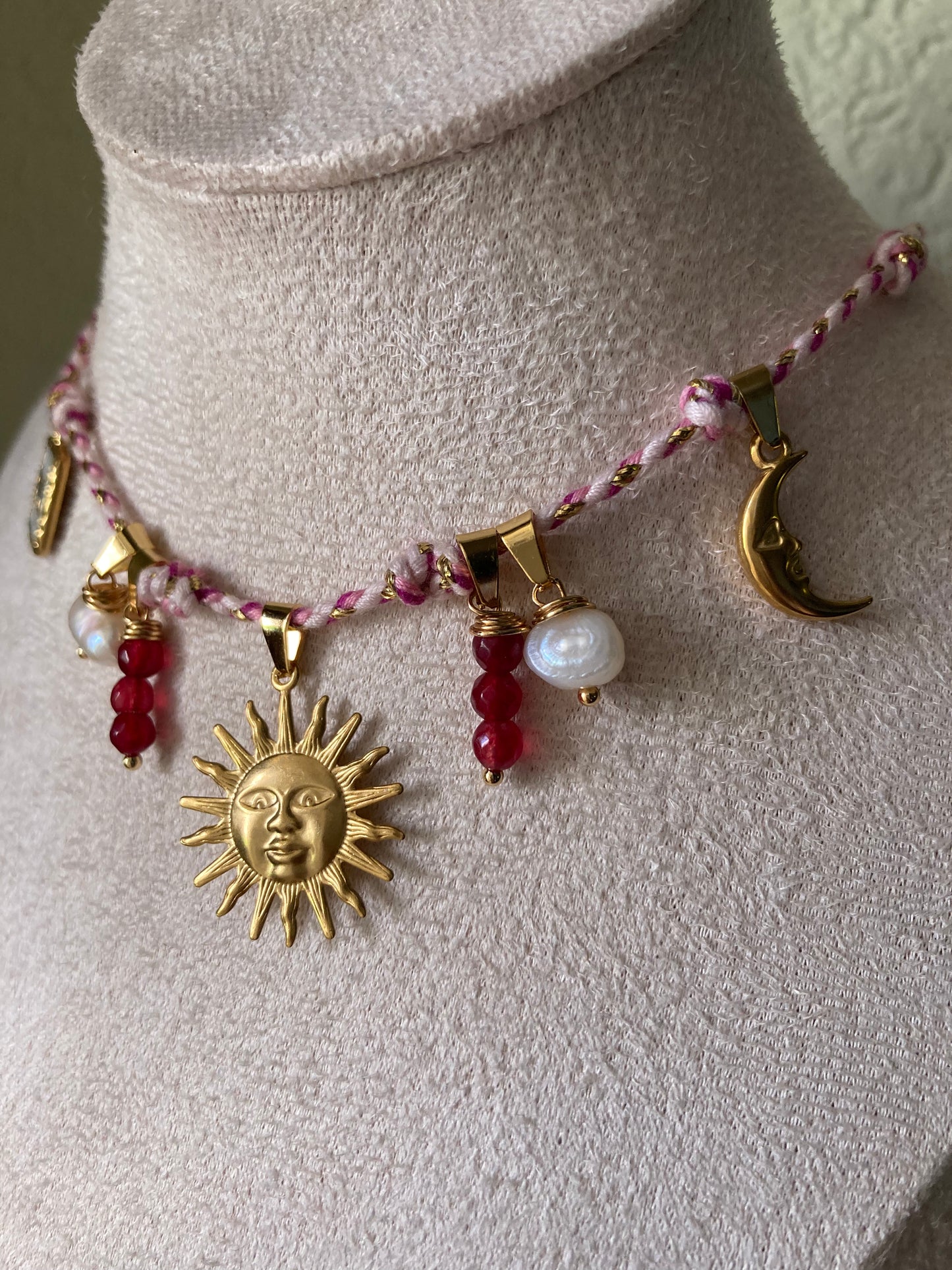 Collanina Kora Cordino Rosa 5 Pendenti