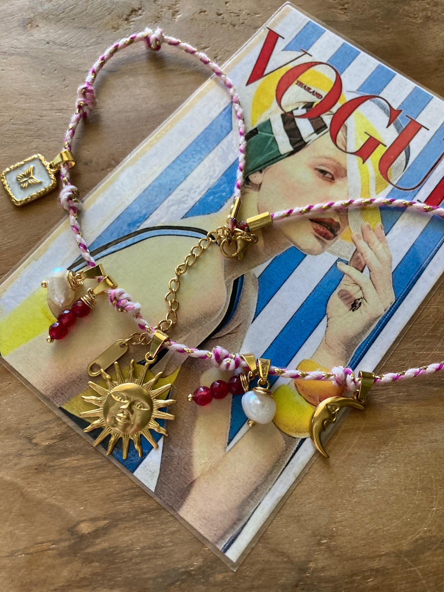 Collanina Kora Cordino Rosa 5 Pendenti