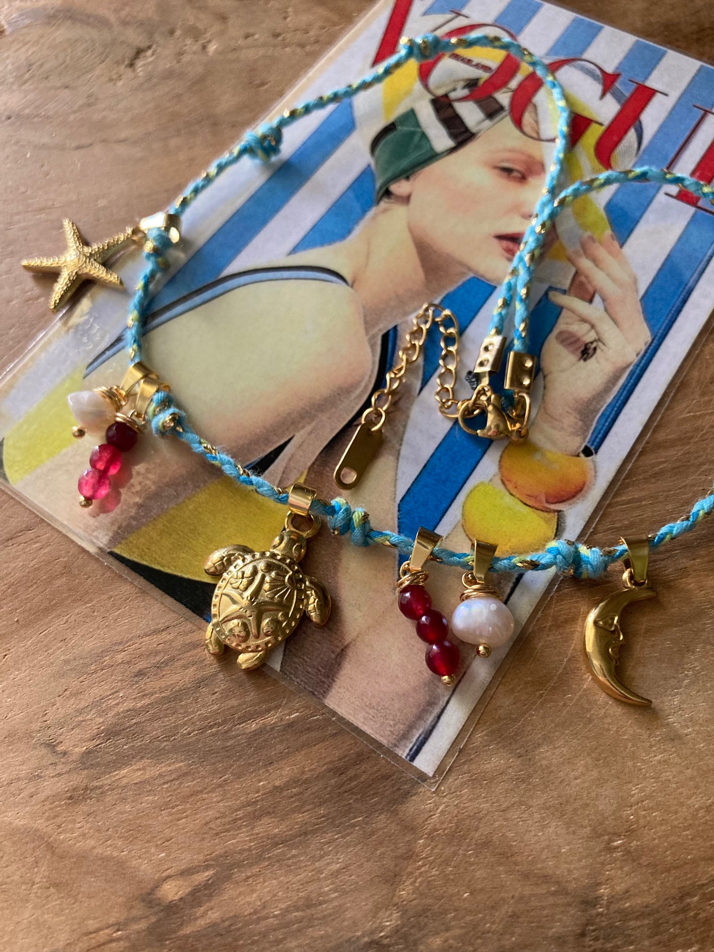 Collanina Kora Cordino Azzurro 5 Pendenti