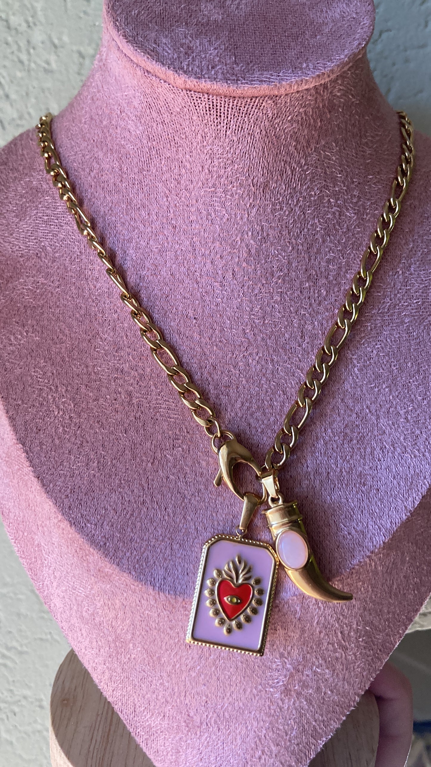 Collana Cuore Sacro e Corno