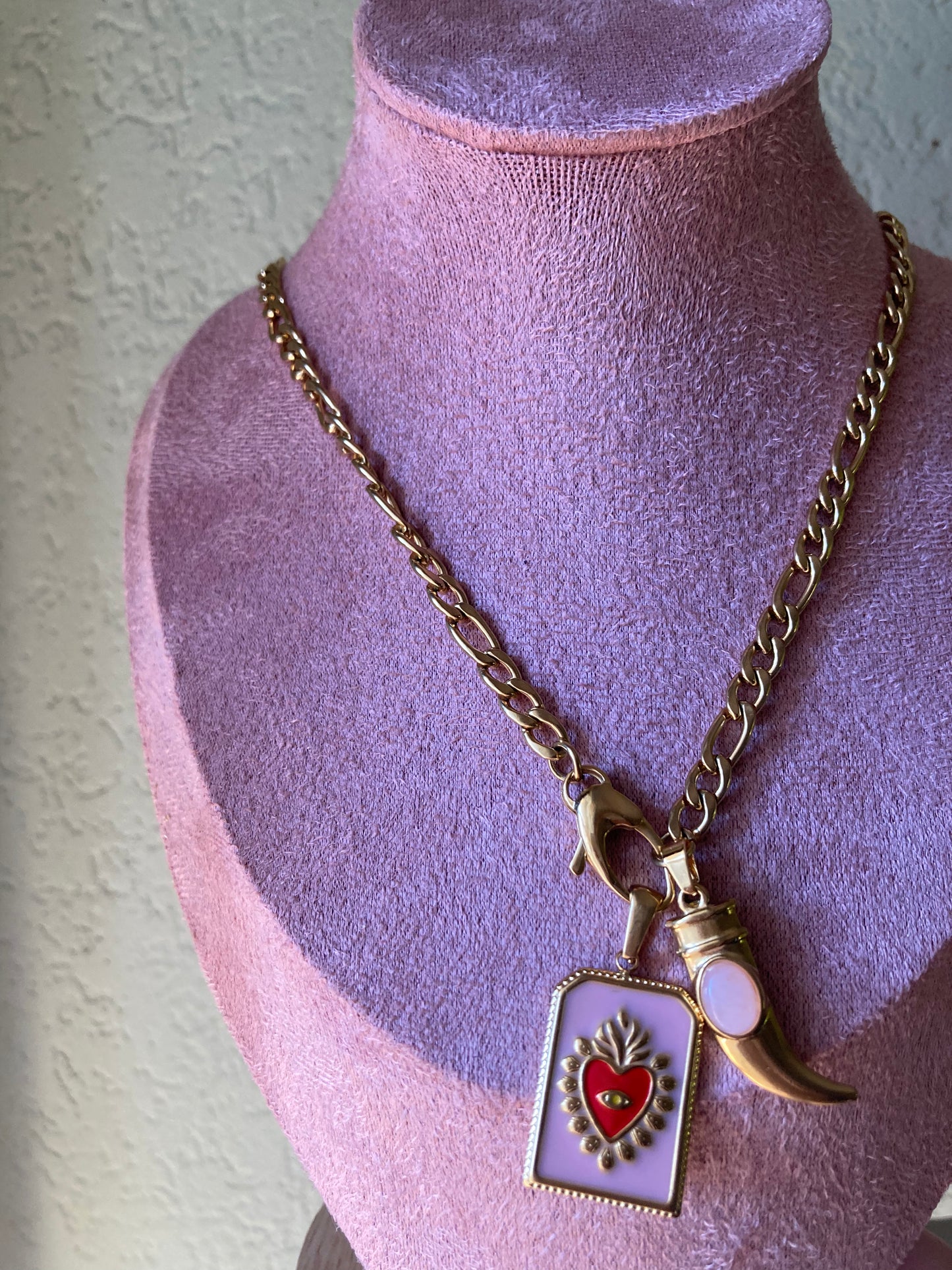 Collana Cuore Sacro e Corno