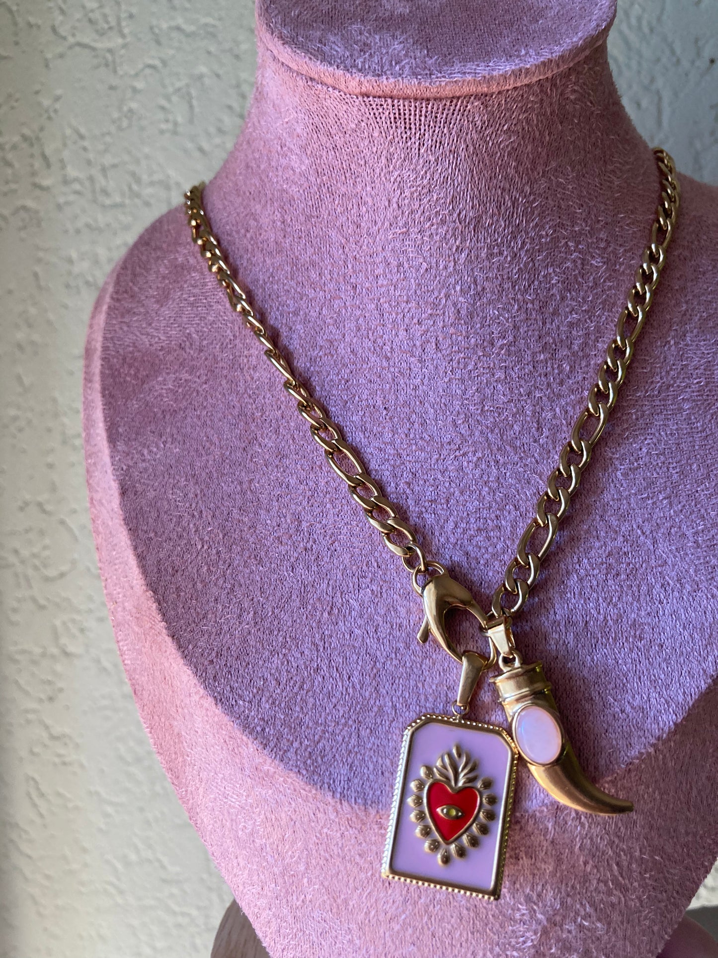 Collana Cuore Sacro e Corno