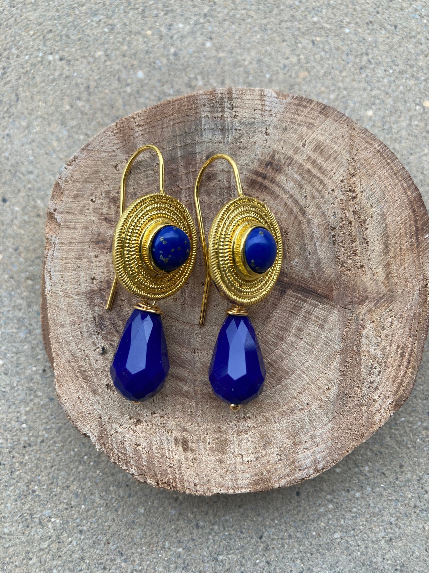 Orecchini pezzo unico