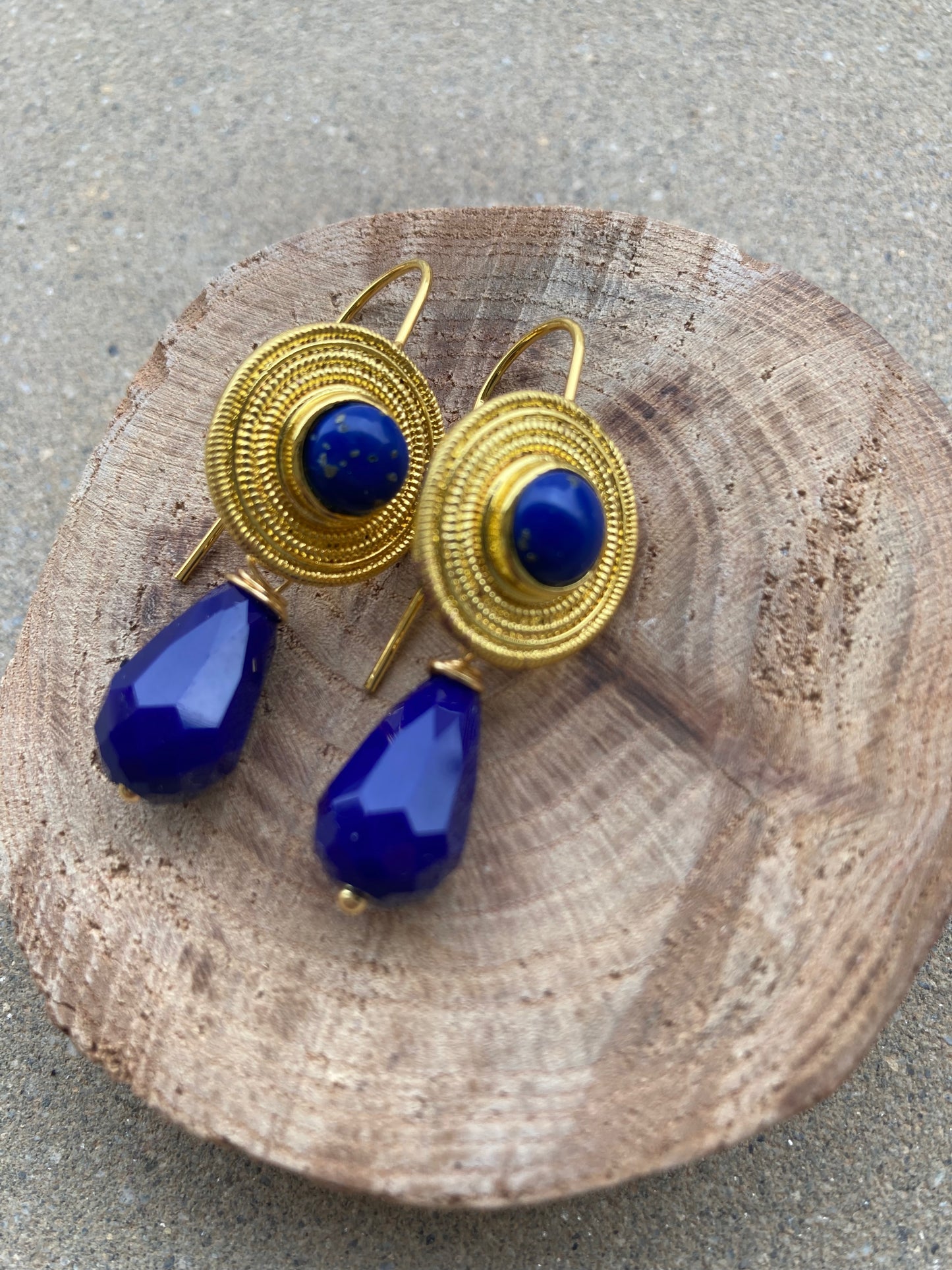 Orecchini pezzo unico