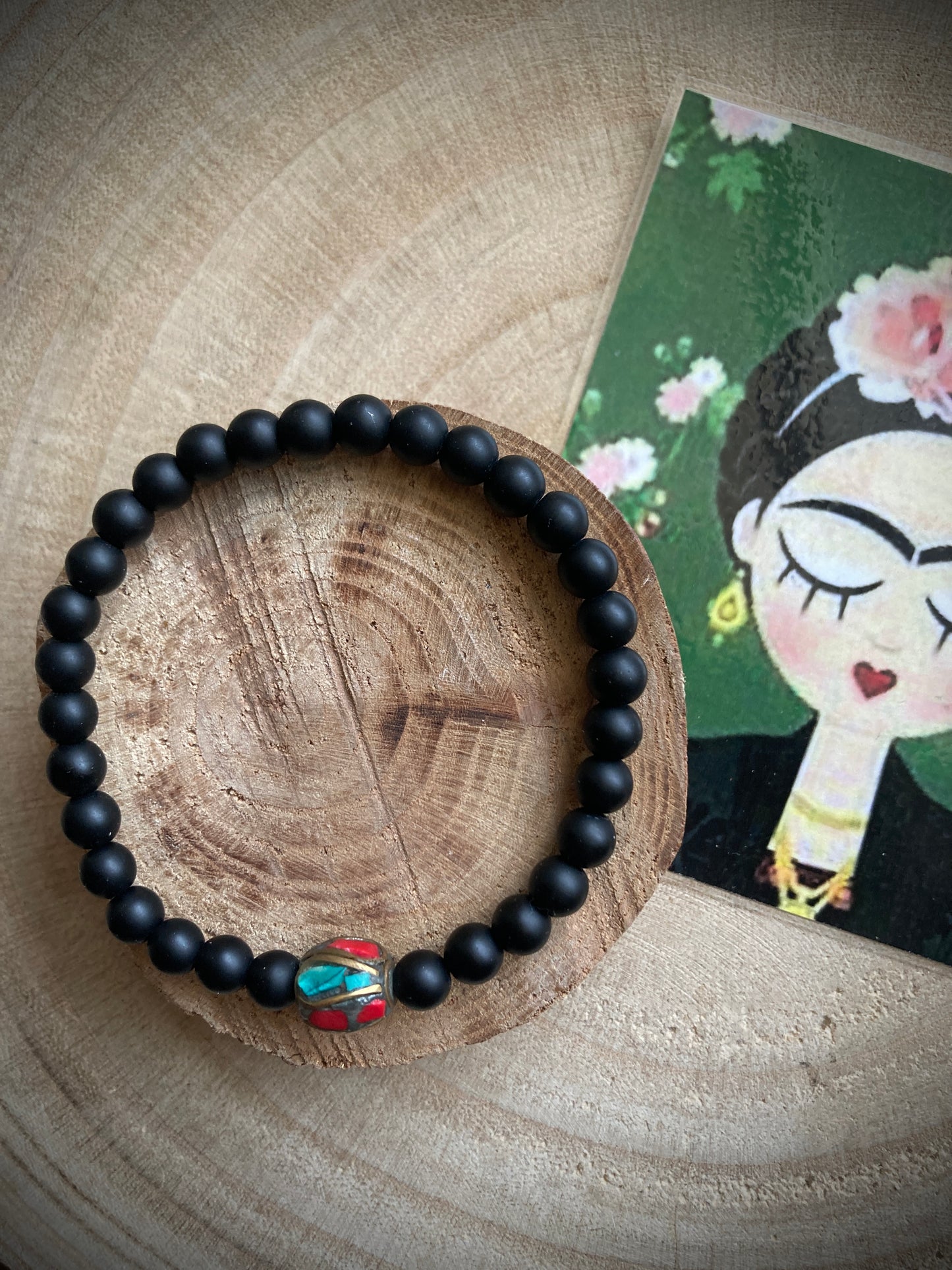 Bracciale con elastico e pietre