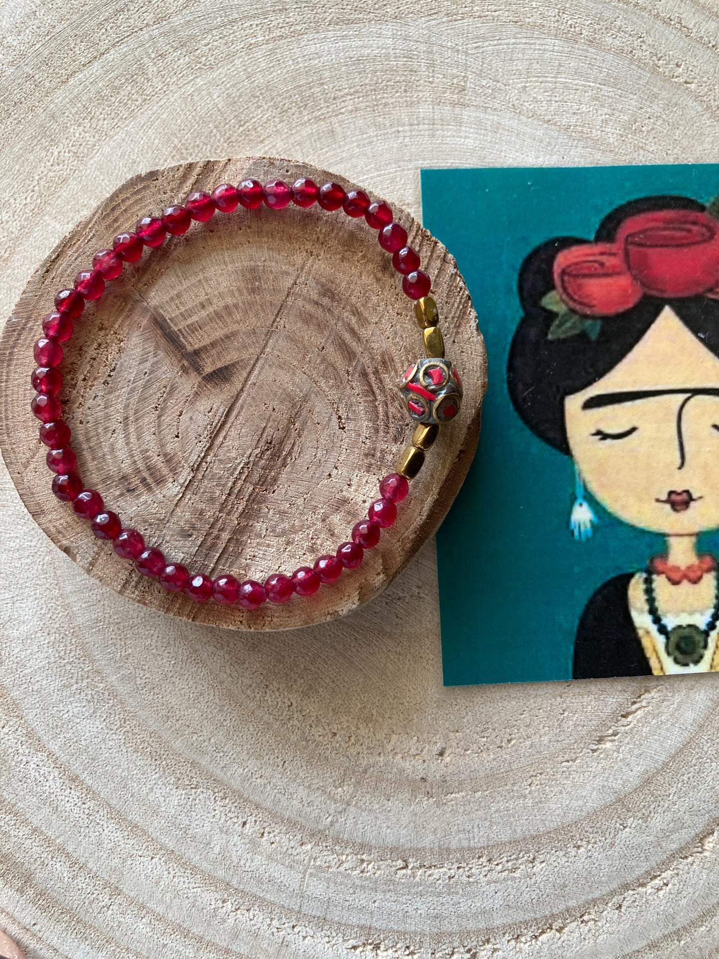 Bracciale con elastico e pietre dure