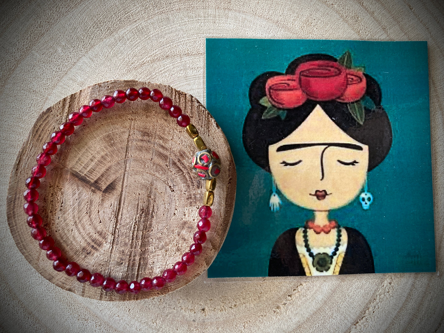 Bracciale con elastico e pietre dure