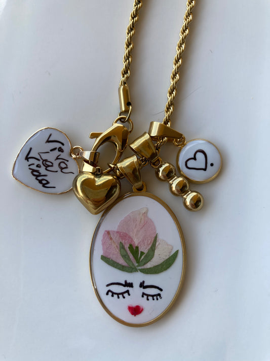 Collana Frida Alma