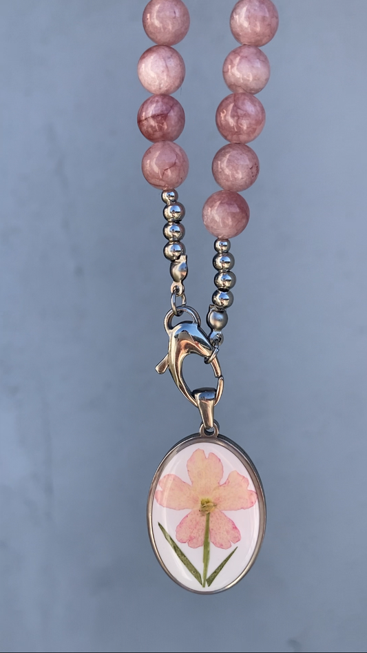 Collana Pietre di Giada Rosa e Pendente Fiore