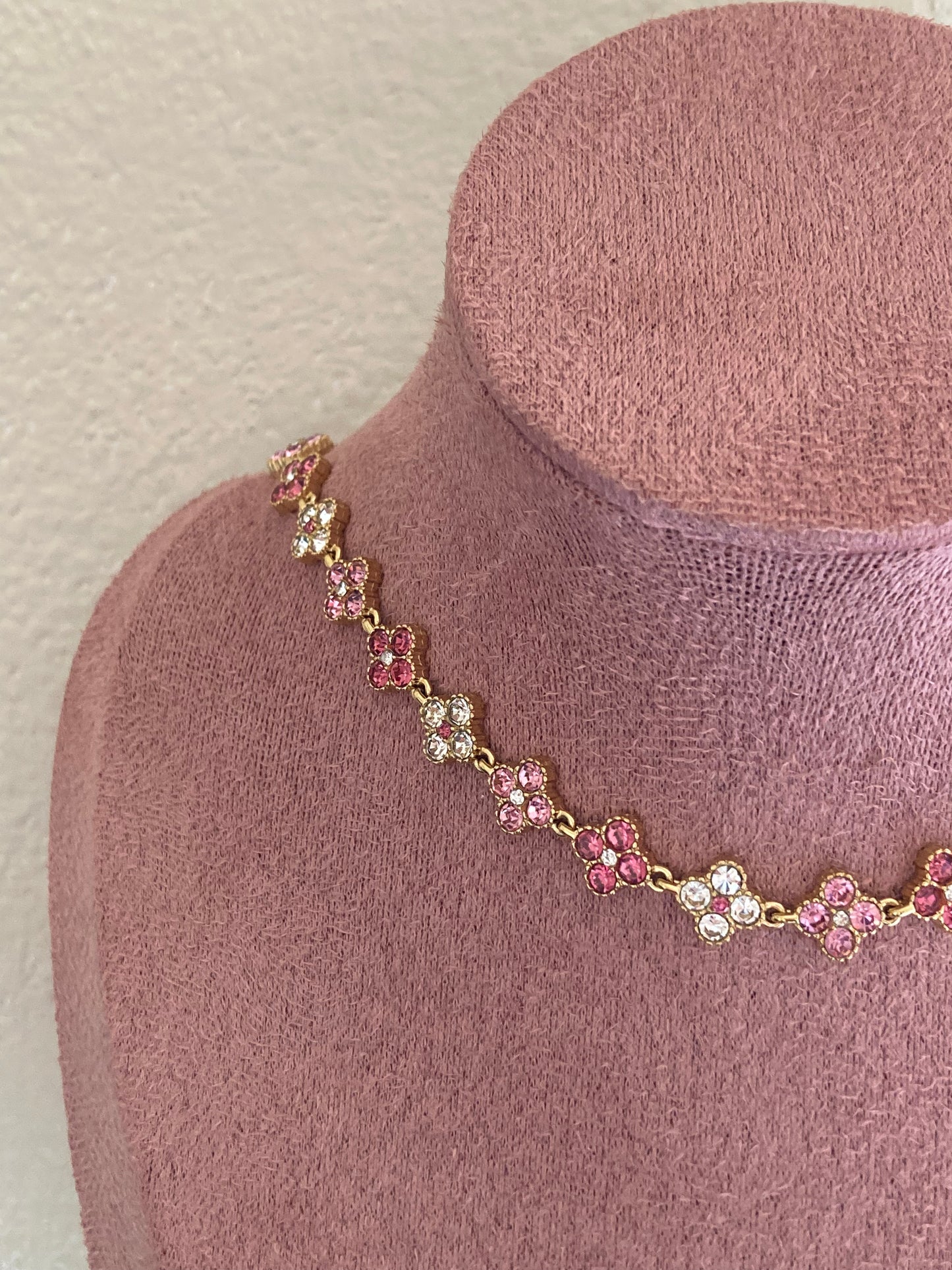 Glow Bloom Necklace Gold