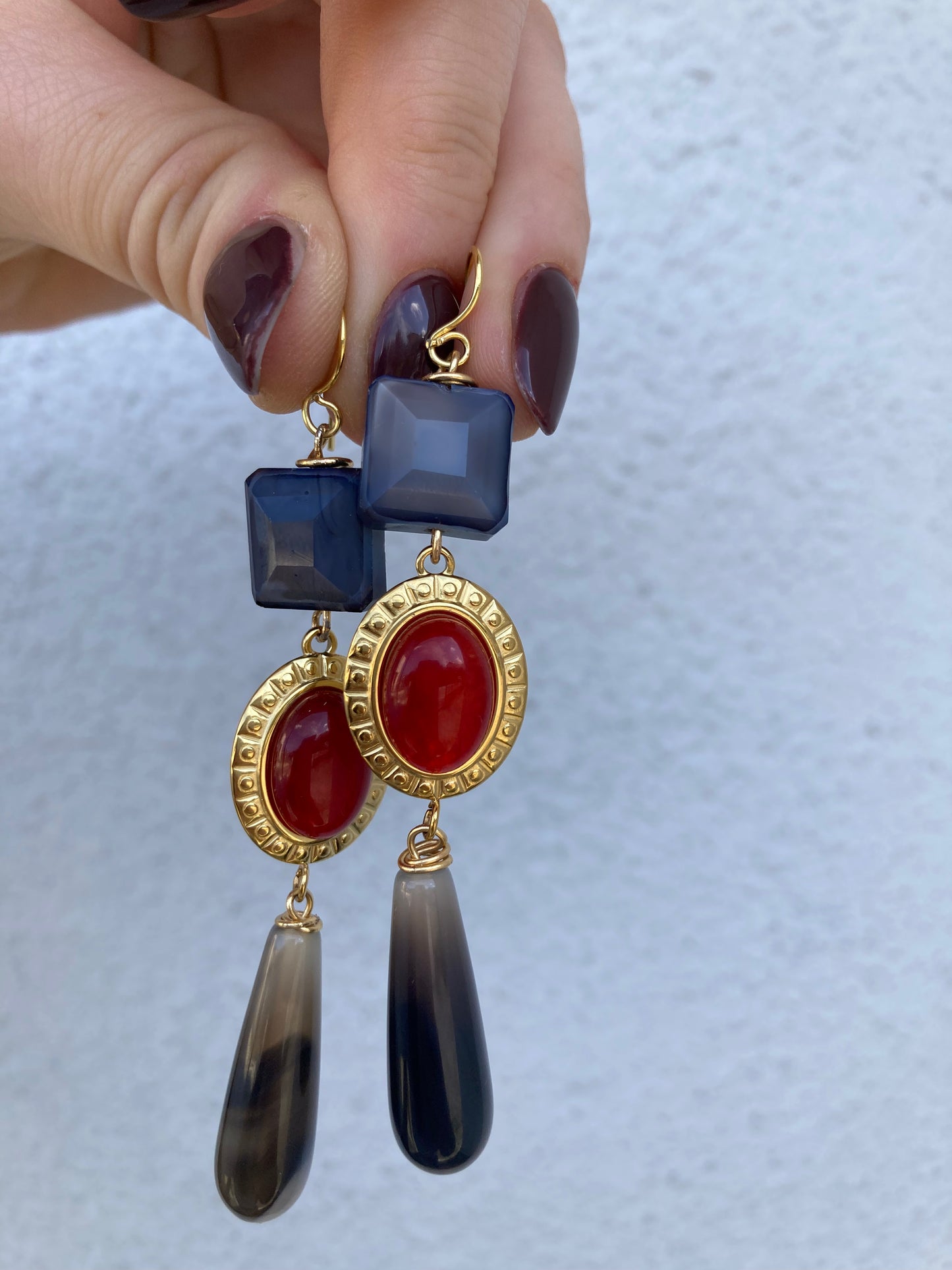 Orecchini Goccia di Agata, Pendente Gemma Rossa, Cristallo Grigio