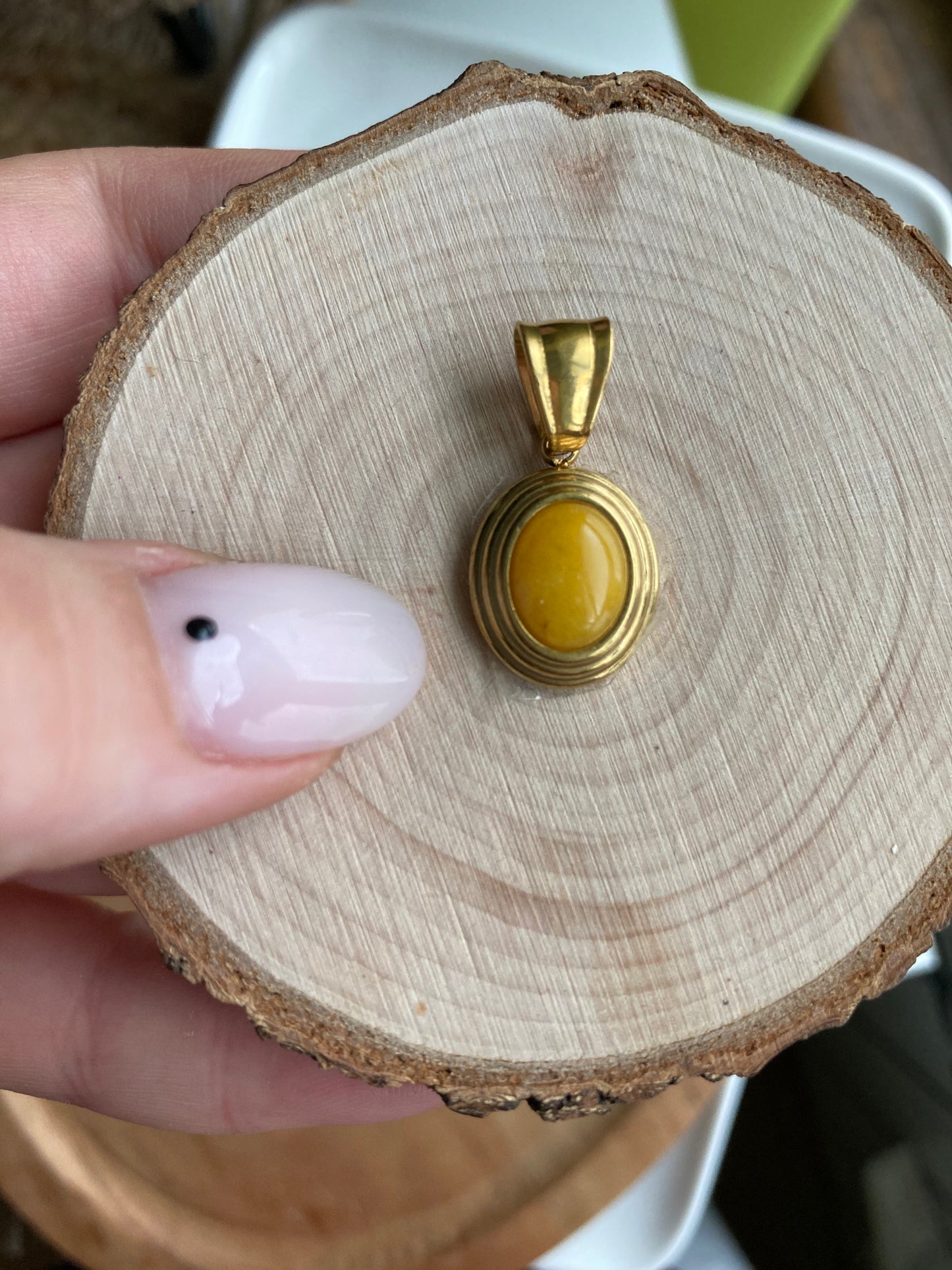 Ciondolo  Giada Gialla Gold