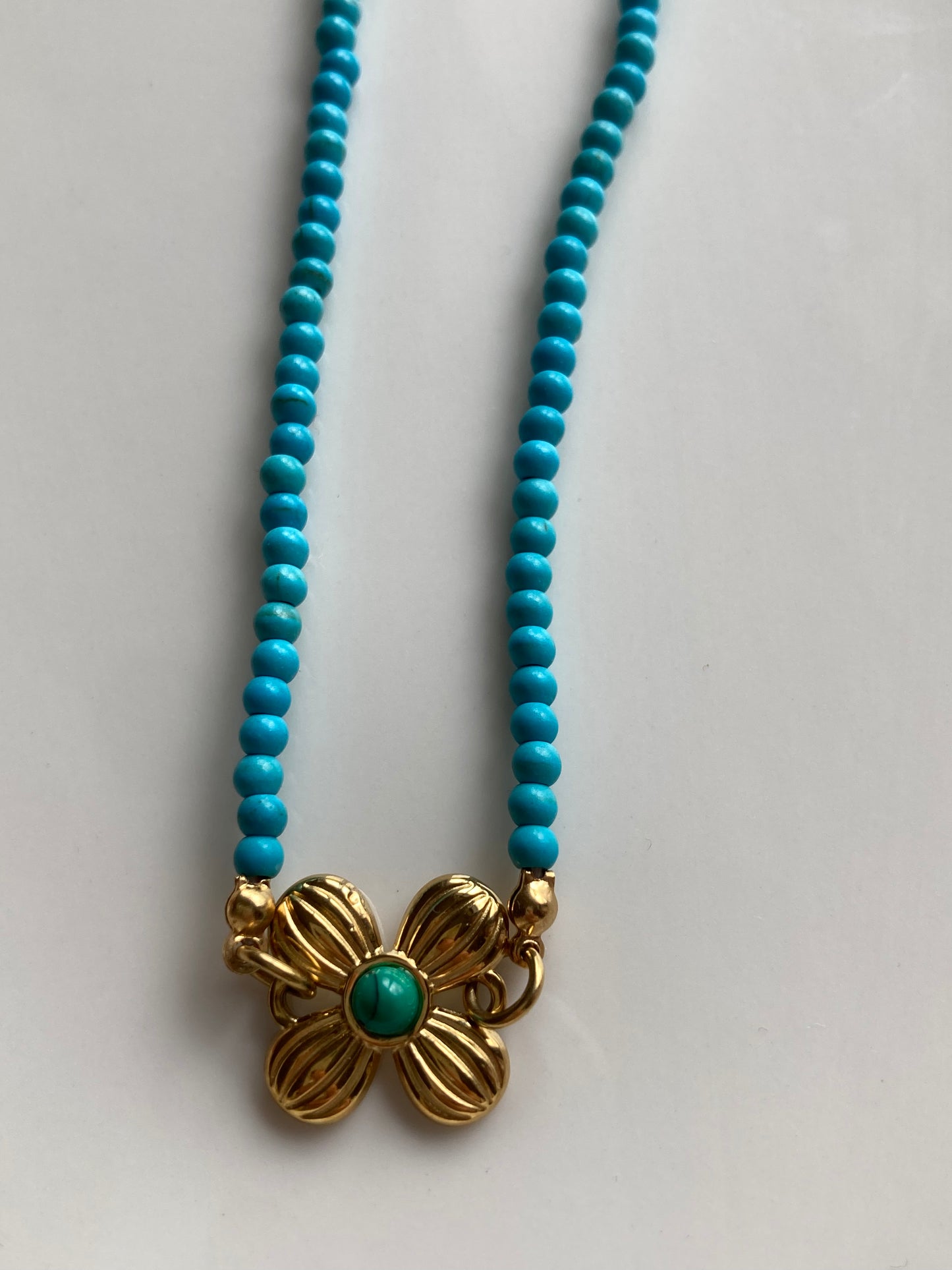 Collana Girocollo Choker con Pietre Dure e Centrale Fiore