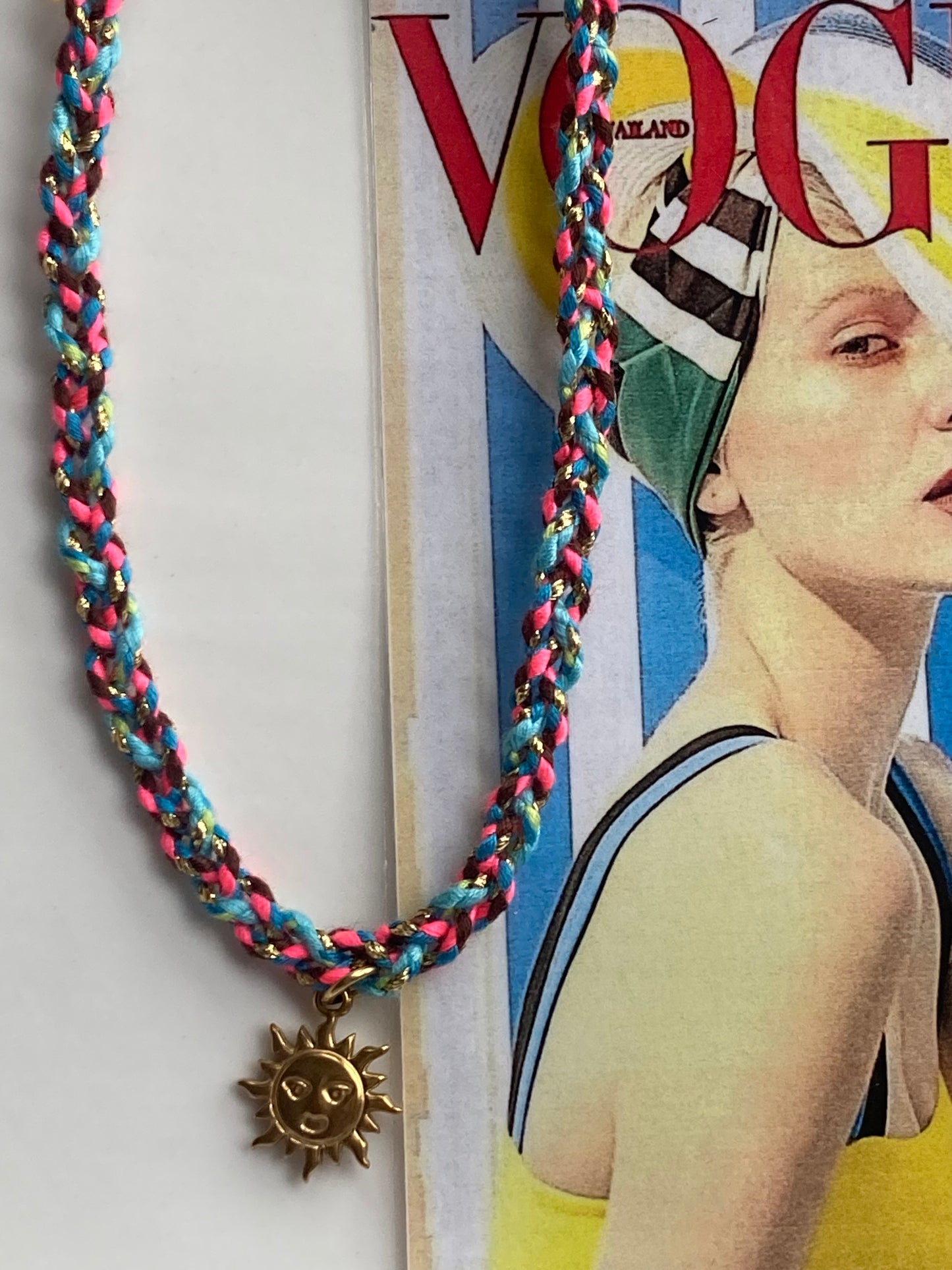 Girocollo Cordino Tre Fili con Ciondolo Acciaio, Colorazione Tre