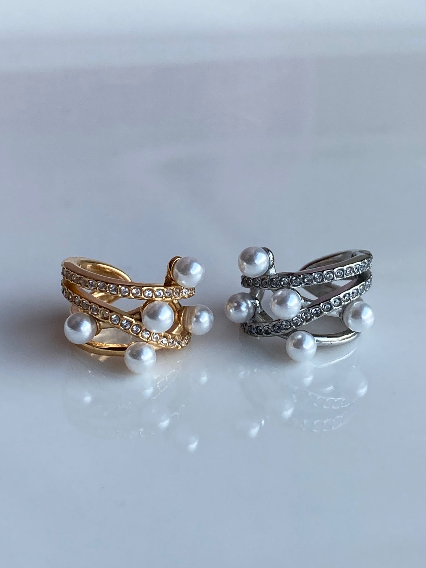 Orecchino Earcuff Intreccio di Perle