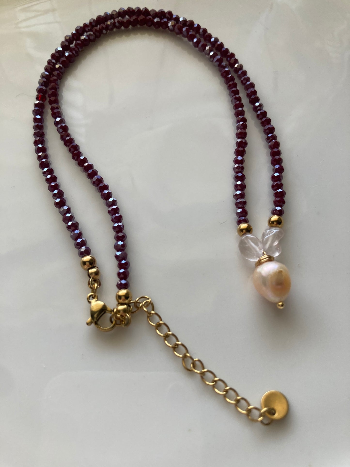 Collana Cristalli Borgogna con Perla di Fiume e Quarzo Burattato