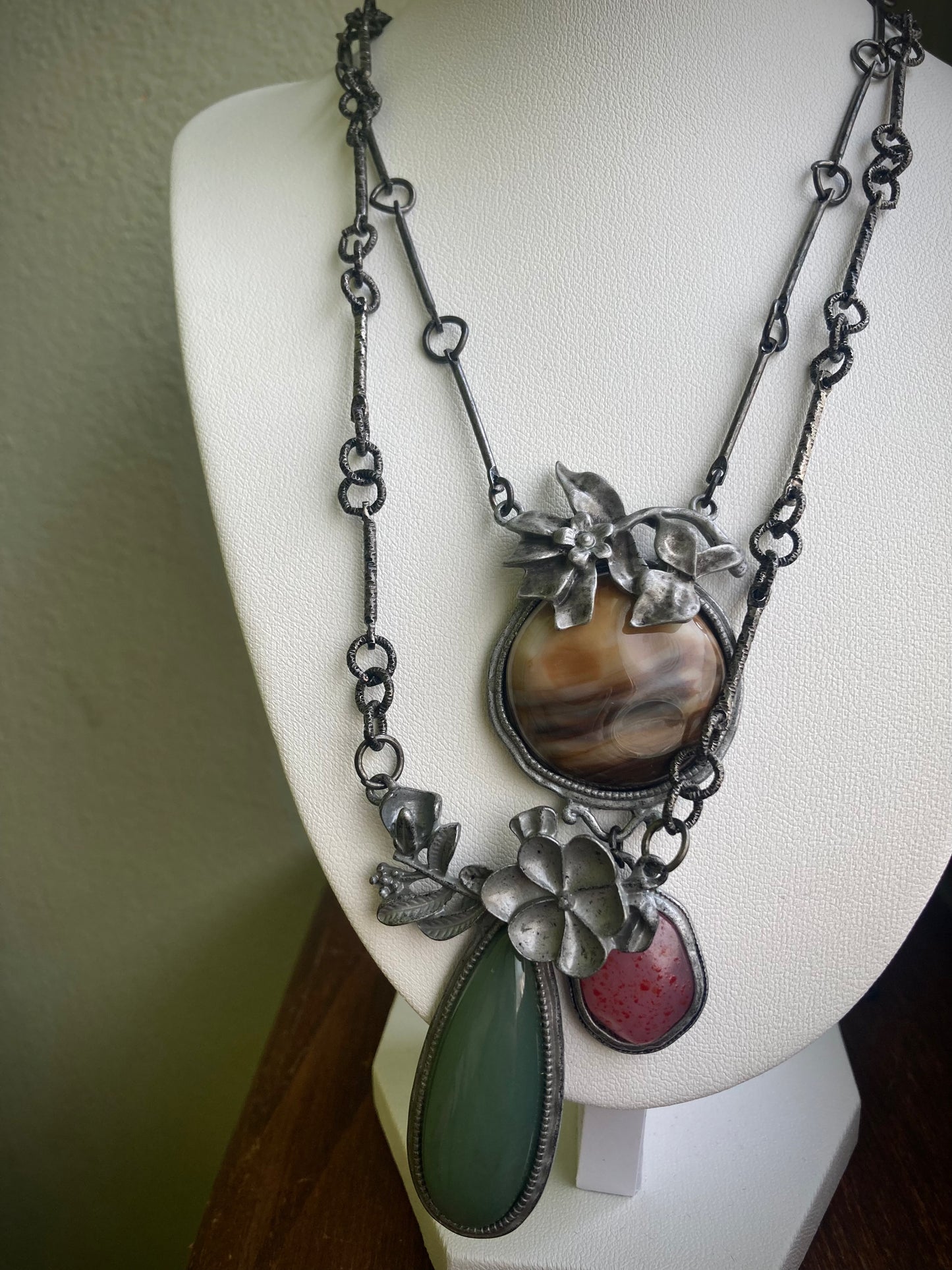 Collana Lunga Pendenti Pietre, Resine Modello Zara