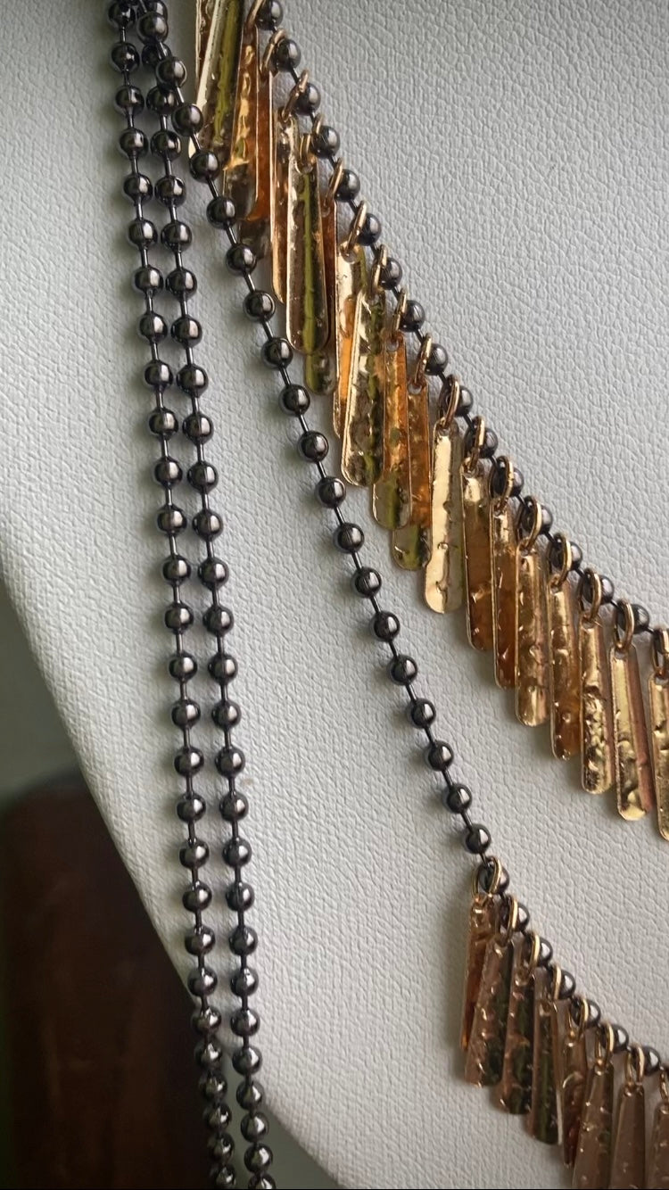Collana Lunga Con Pendenti Dorati Modello Zara