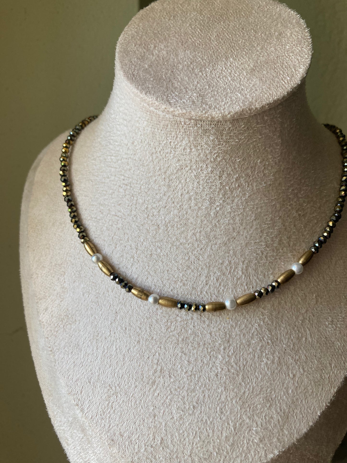 Collana In Acciaio e Piccole Perle