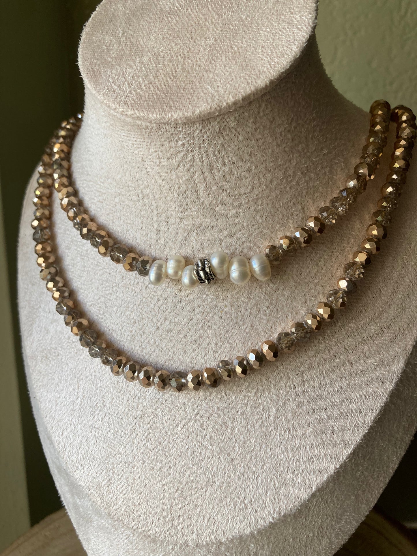 Collana Lunga Con Cristalli e Perle