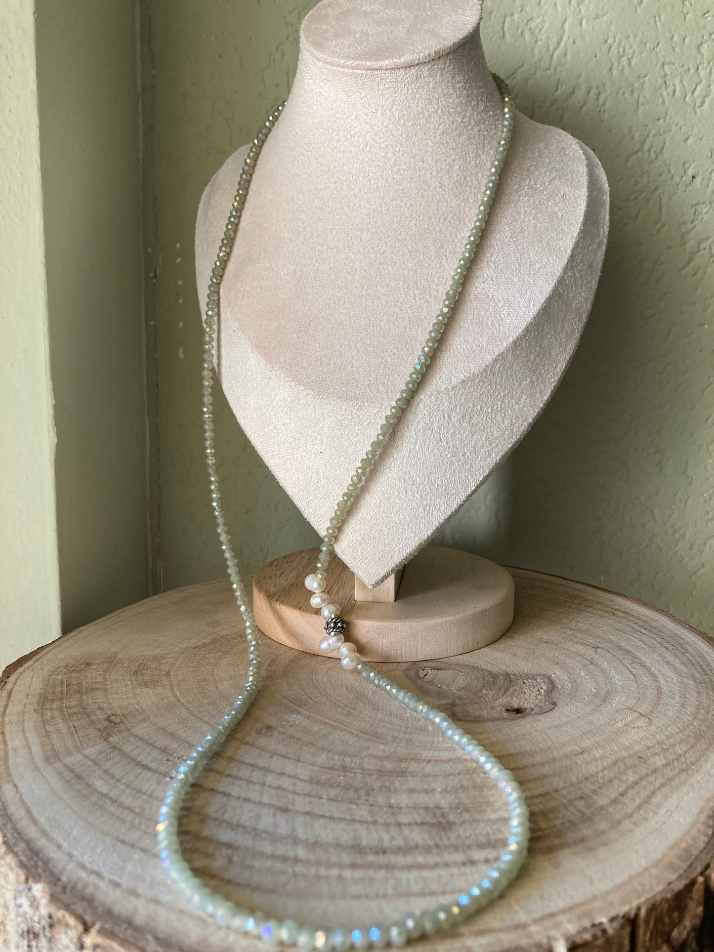 Collana Lunga Con Cristalli e Perle