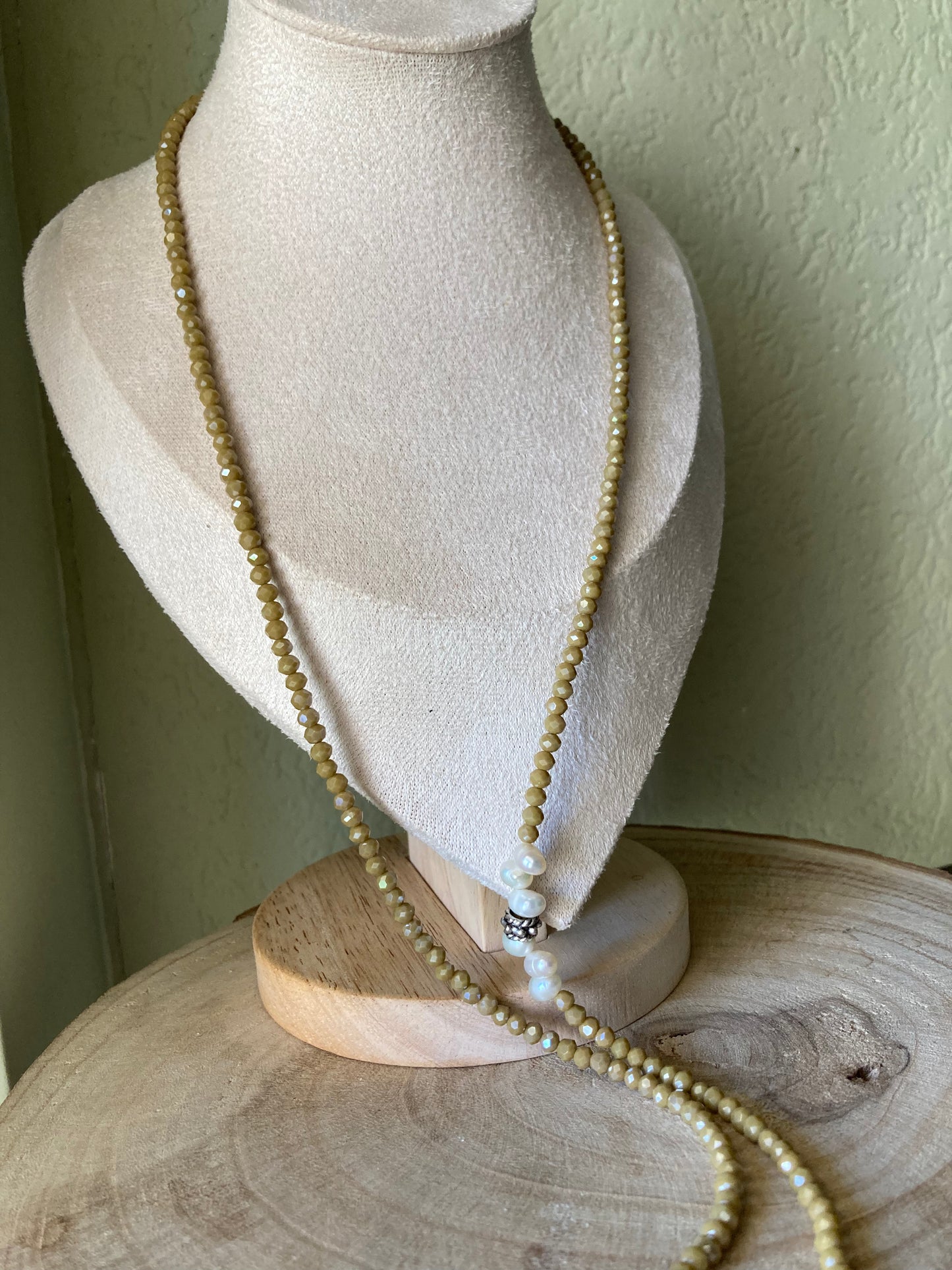 Collana Lunga Con Cristalli e Perle