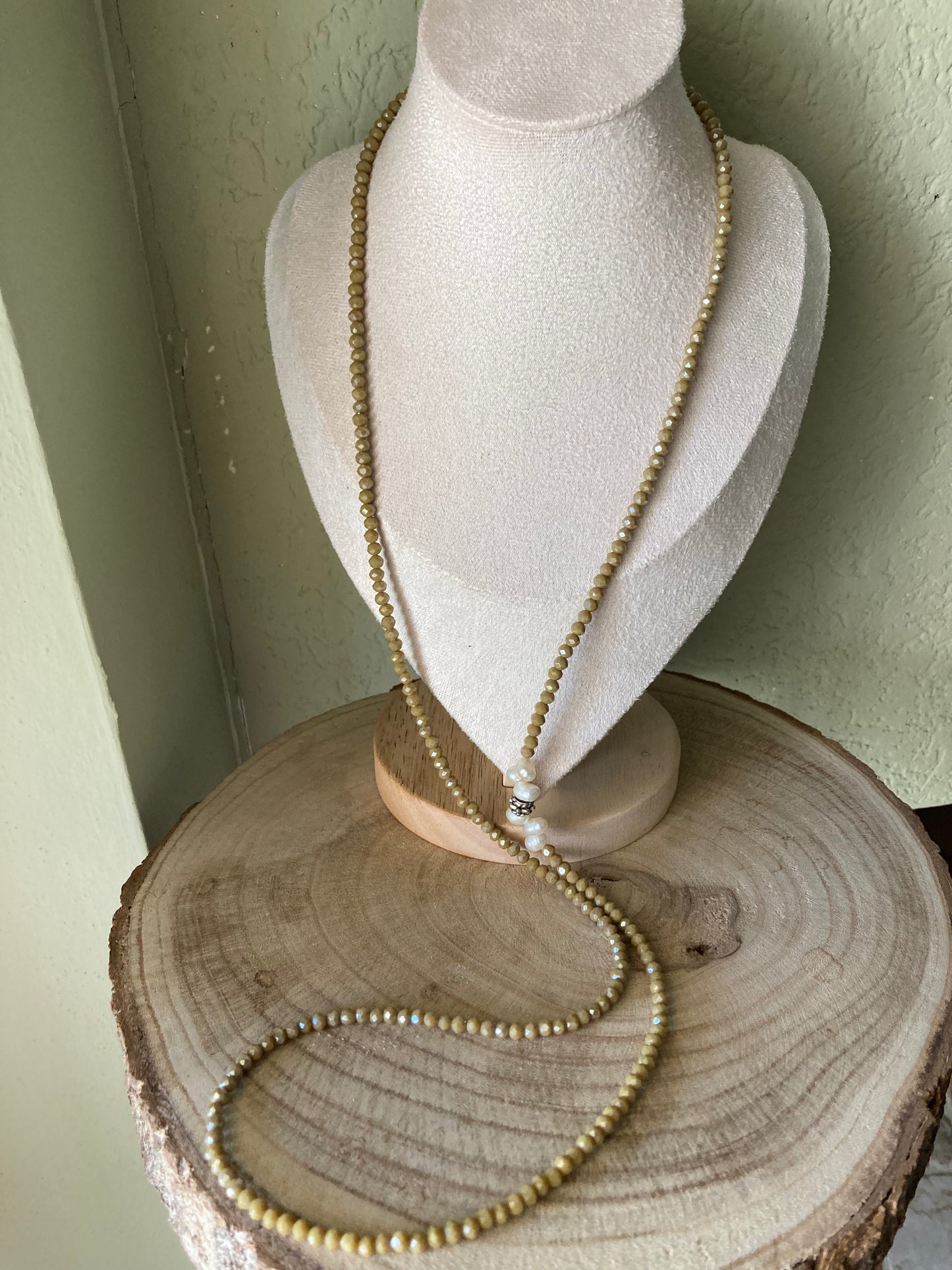 Collana Lunga Con Cristalli e Perle