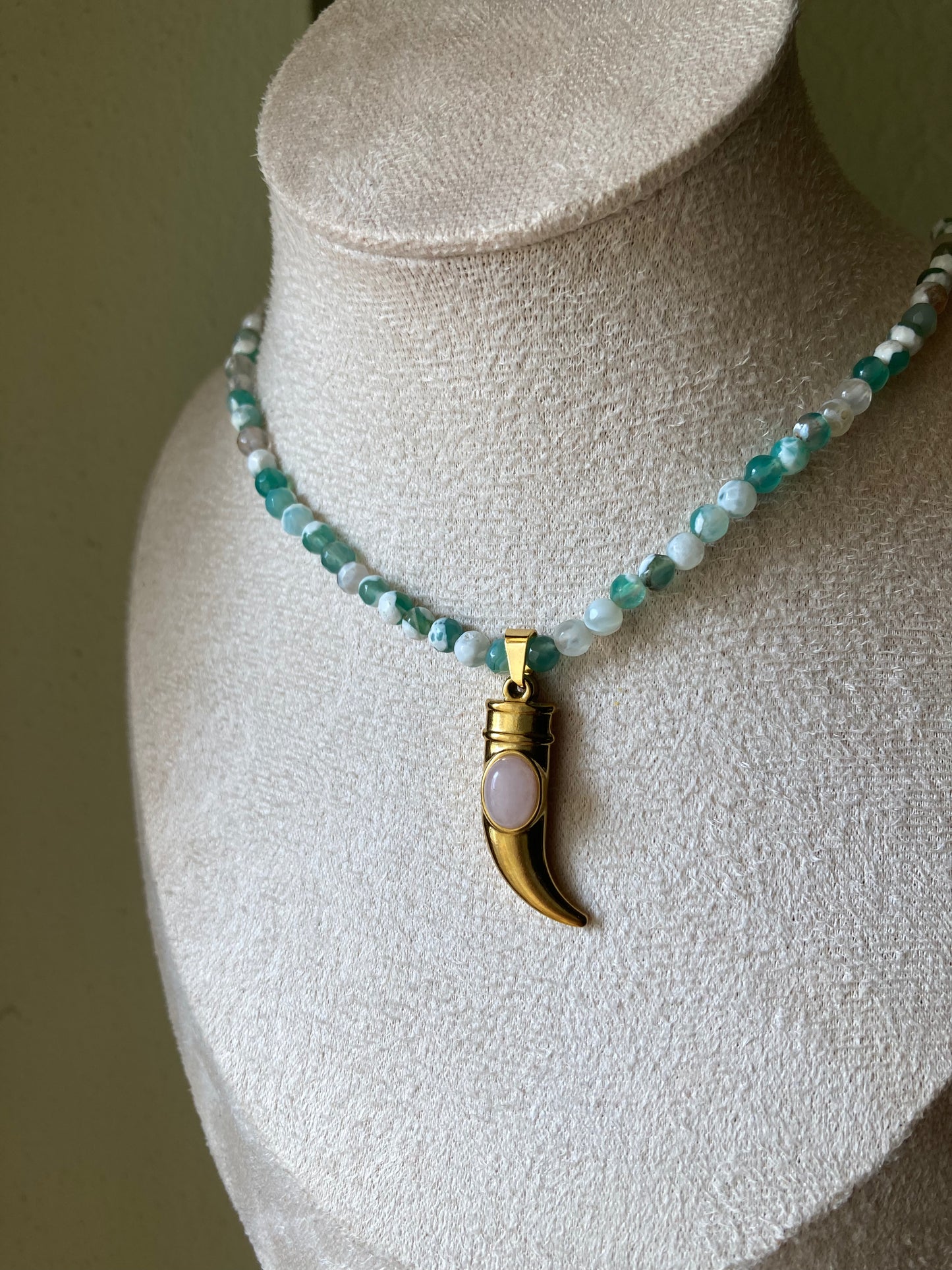 Collana Girocollo Korno