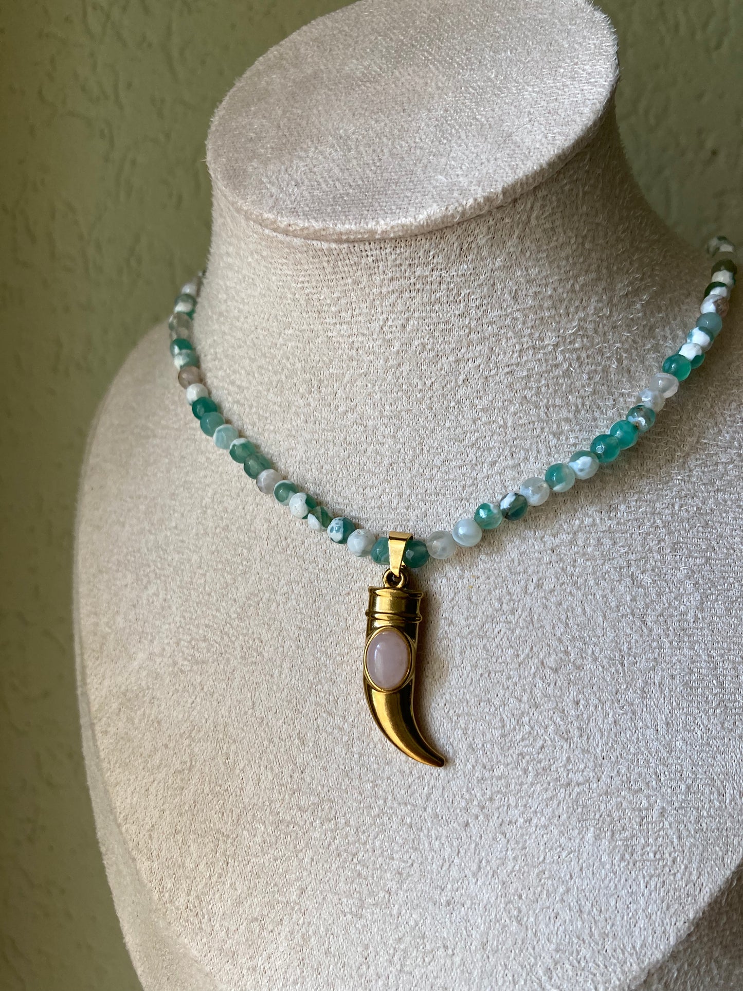 Collana Girocollo Korno