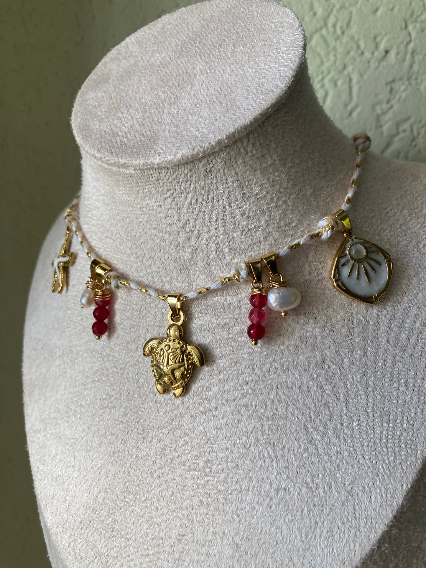 Collanina Kora Cordino Bianco 5 Pendenti