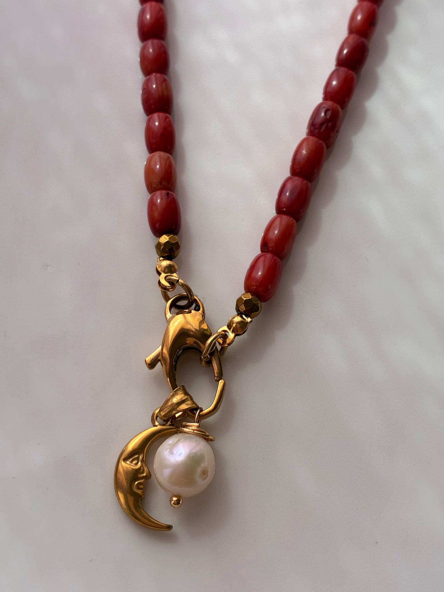 Collana Corallo Bamboo Con Ciondolo Luna e Perla