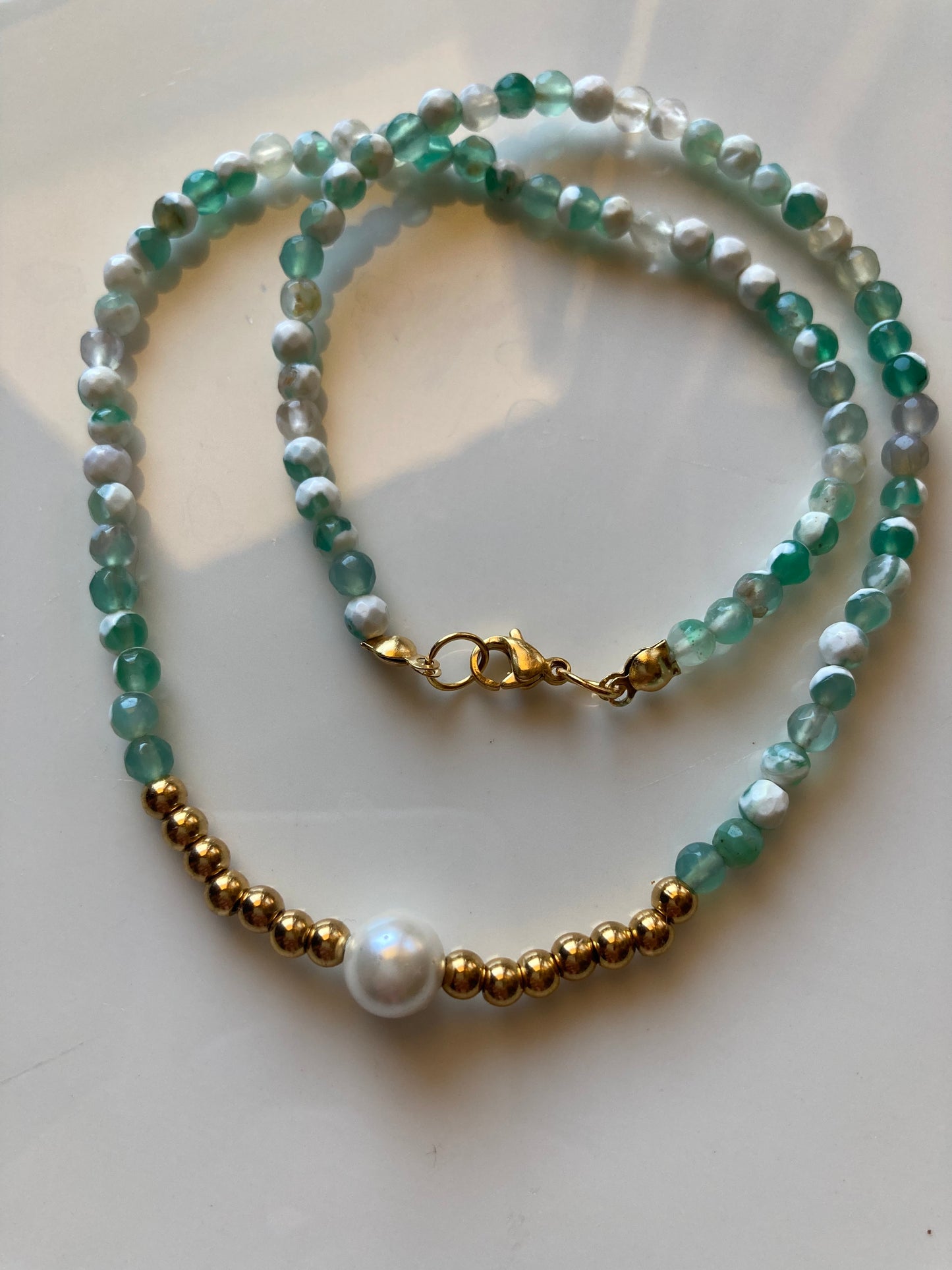 Collana Girocollo Pietre di Agata Pepite Acciaio Perla di Majorca