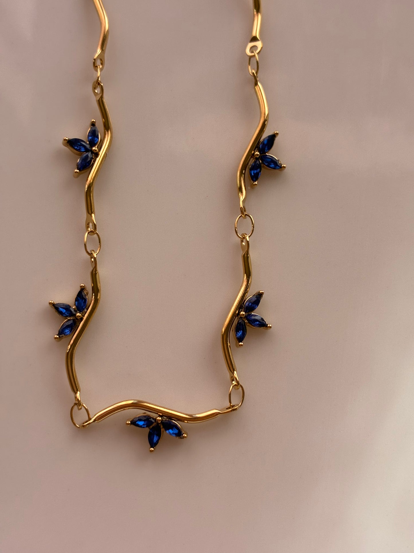Collana Girocollo Ondina Loto Blu