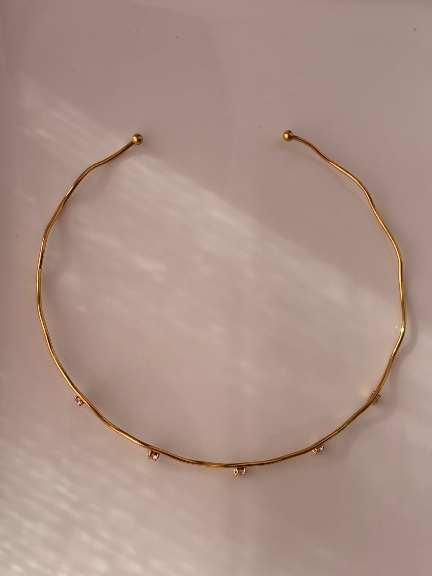 Choker Rigido Waves con Zirconi